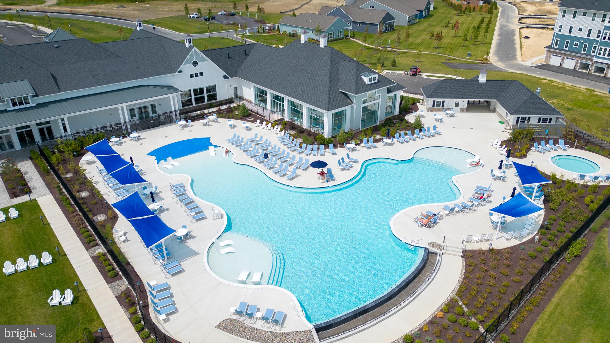 FOUR SEASONS AT KENT ISLAND - Residential