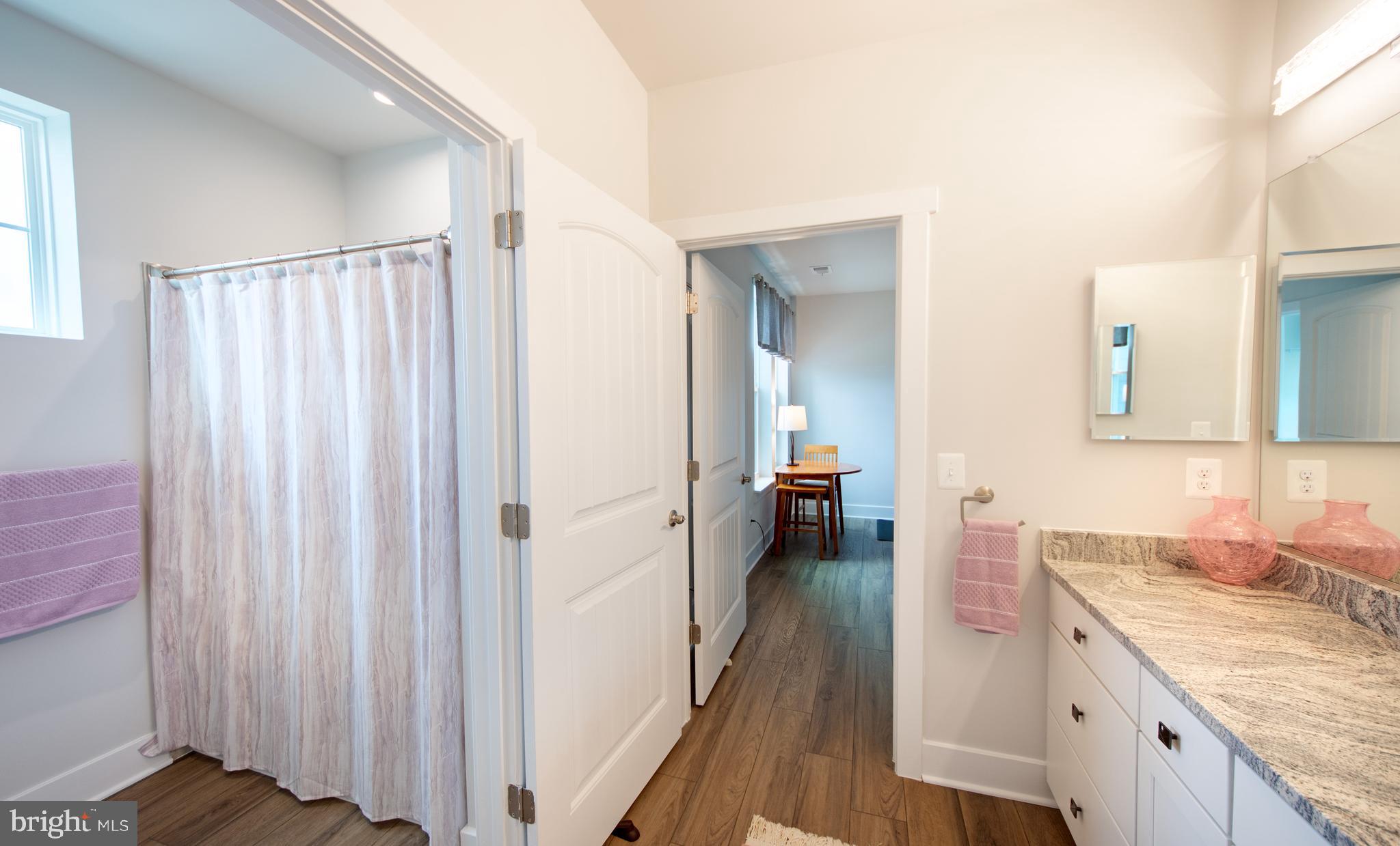 FOUR SEASONS AT KENT ISLAND - Residential