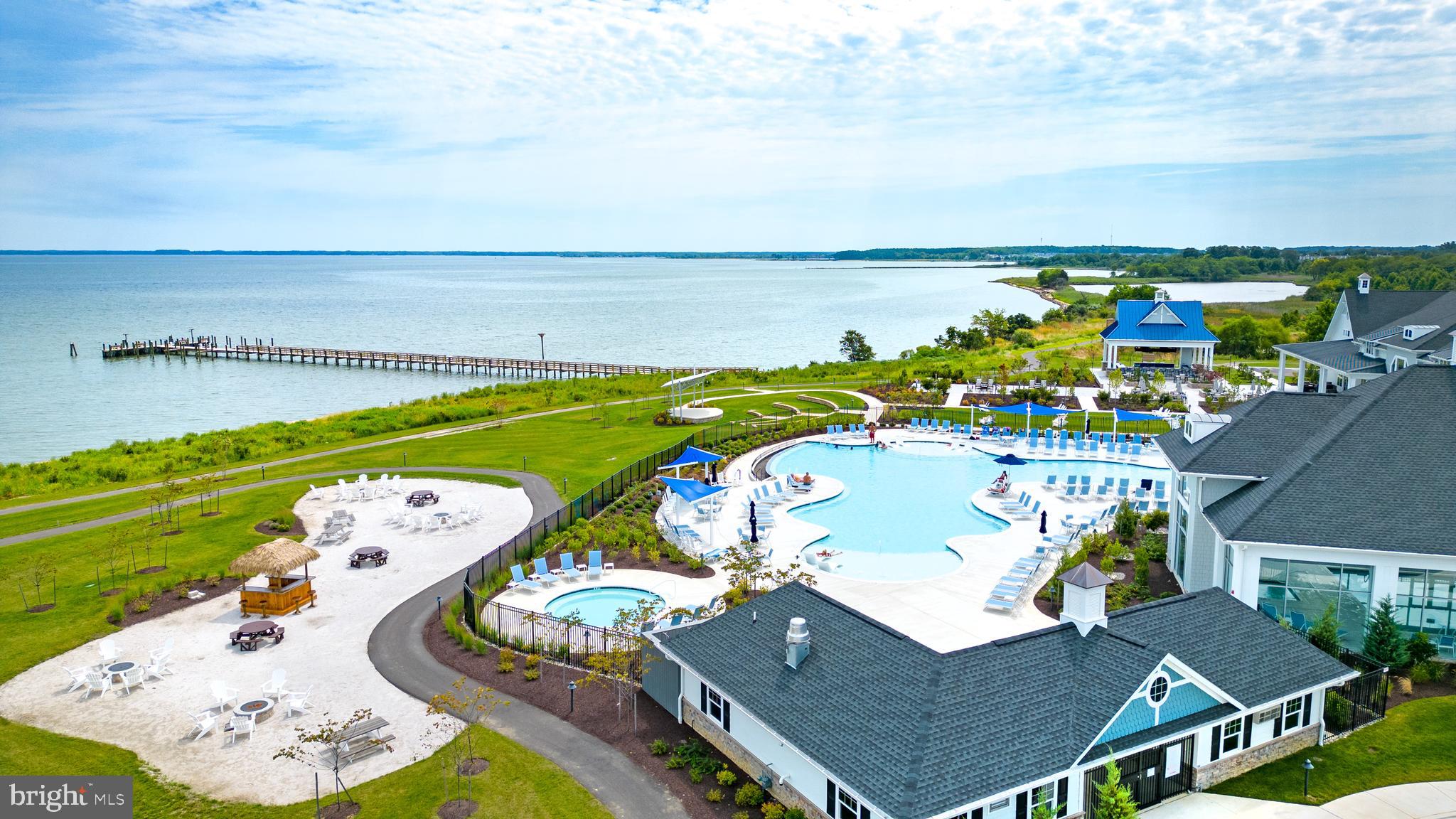 FOUR SEASONS AT KENT ISLAND - Residential