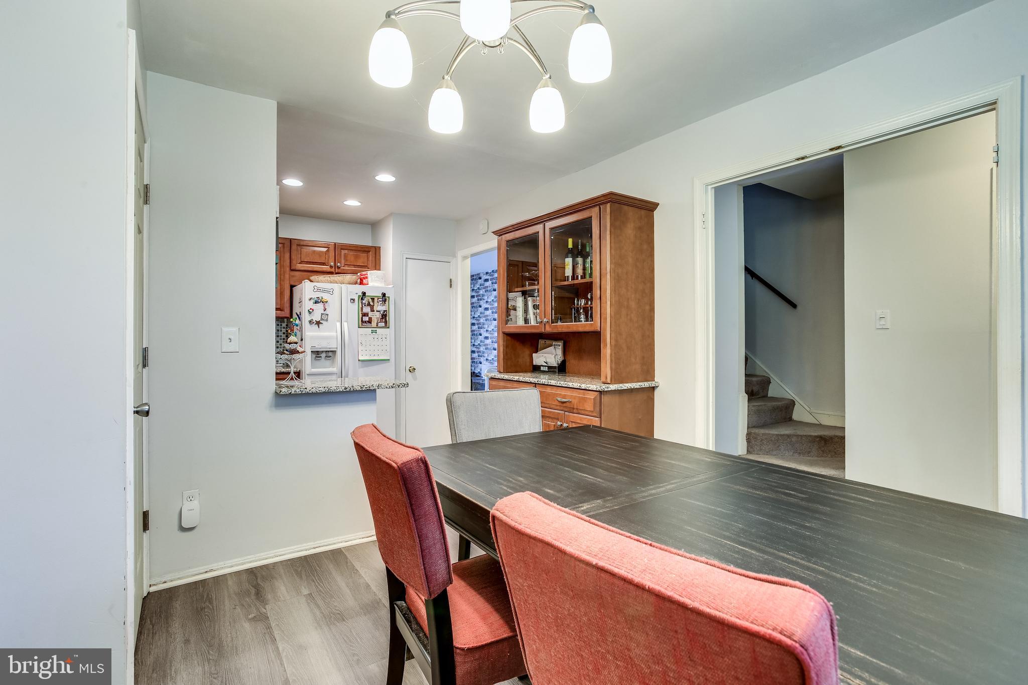 REGENT SQUARE - Residential Lease