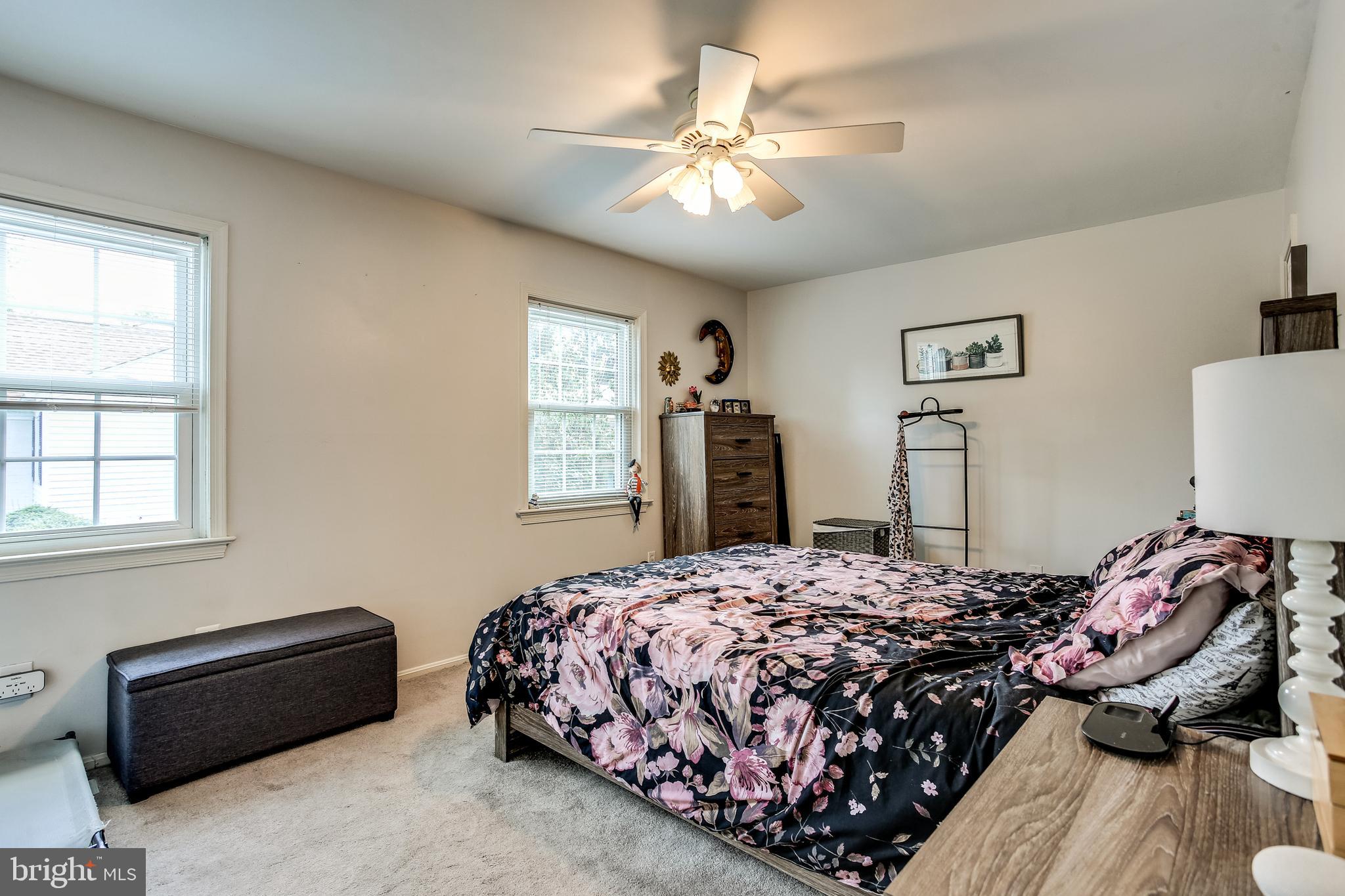 REGENT SQUARE - Residential Lease