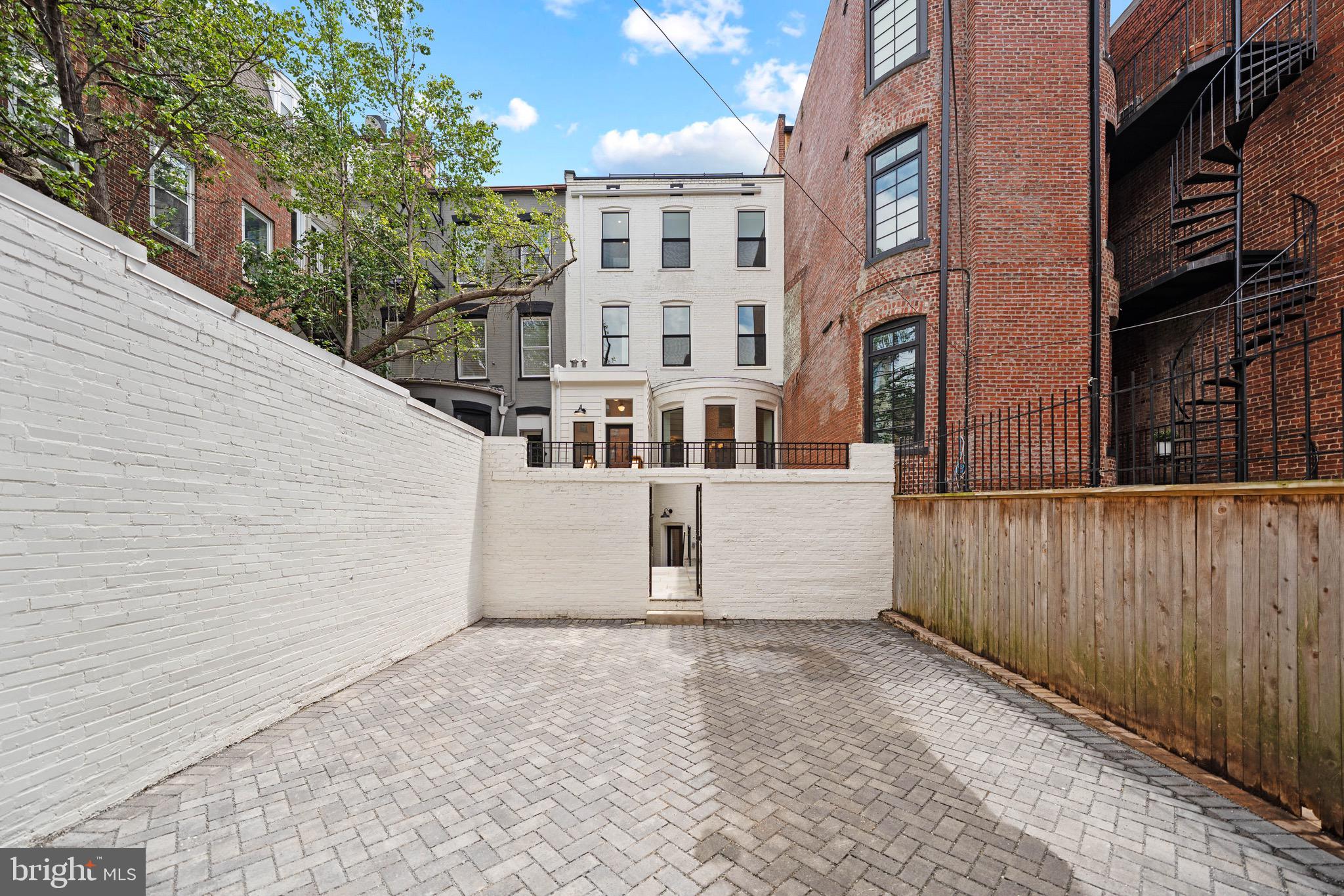 DUPONT CIRCLE - Residential