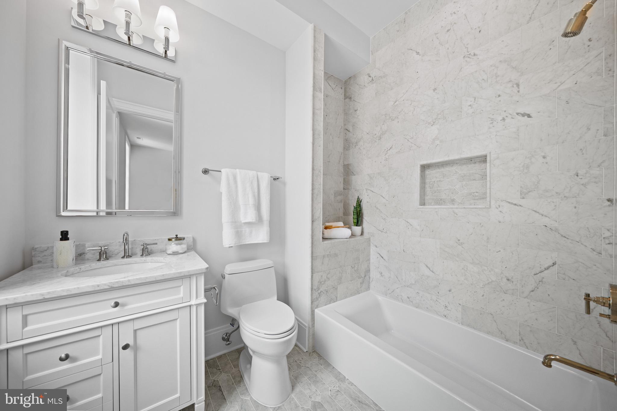 DUPONT CIRCLE - Residential