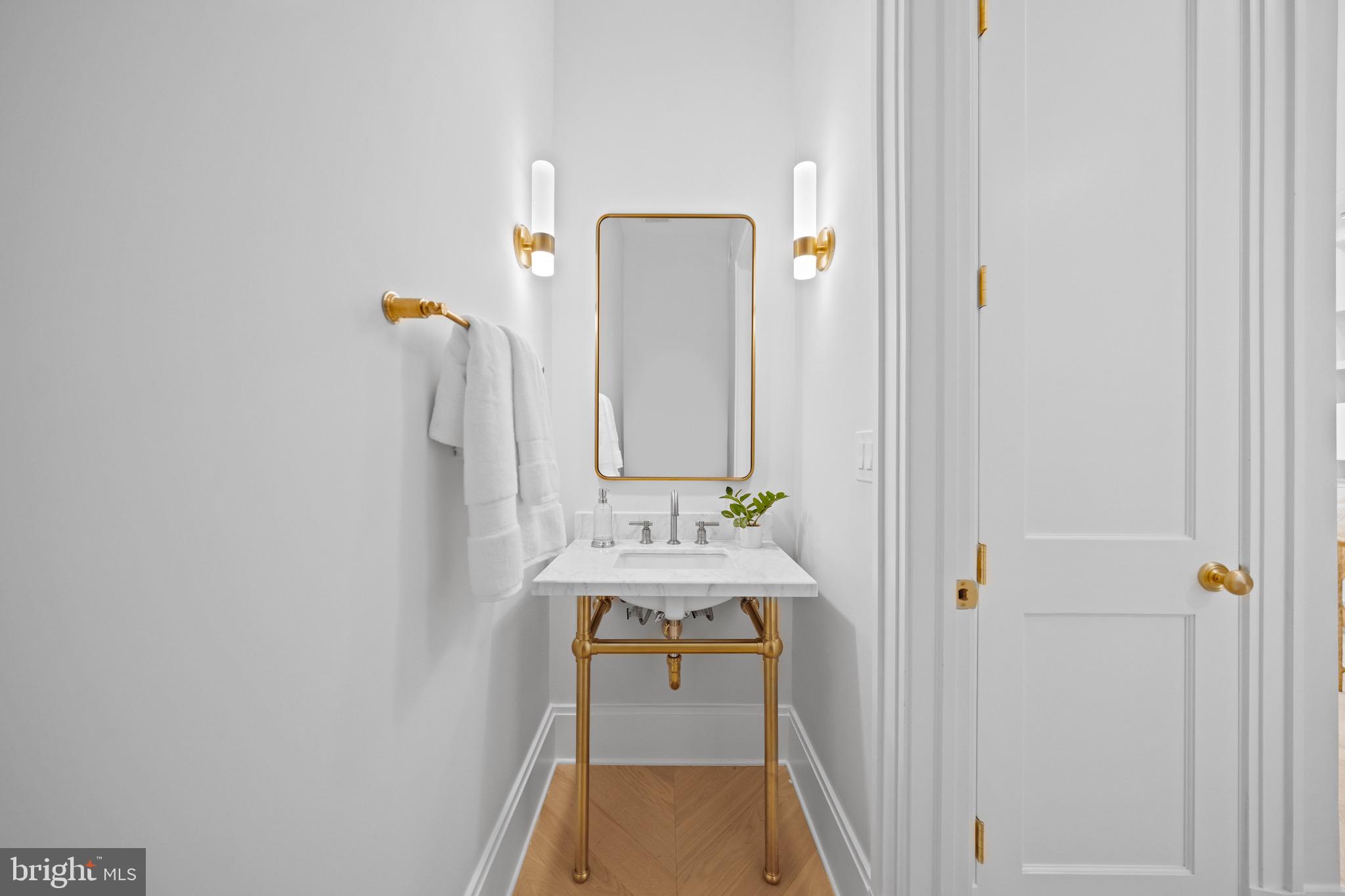 DUPONT CIRCLE - Residential