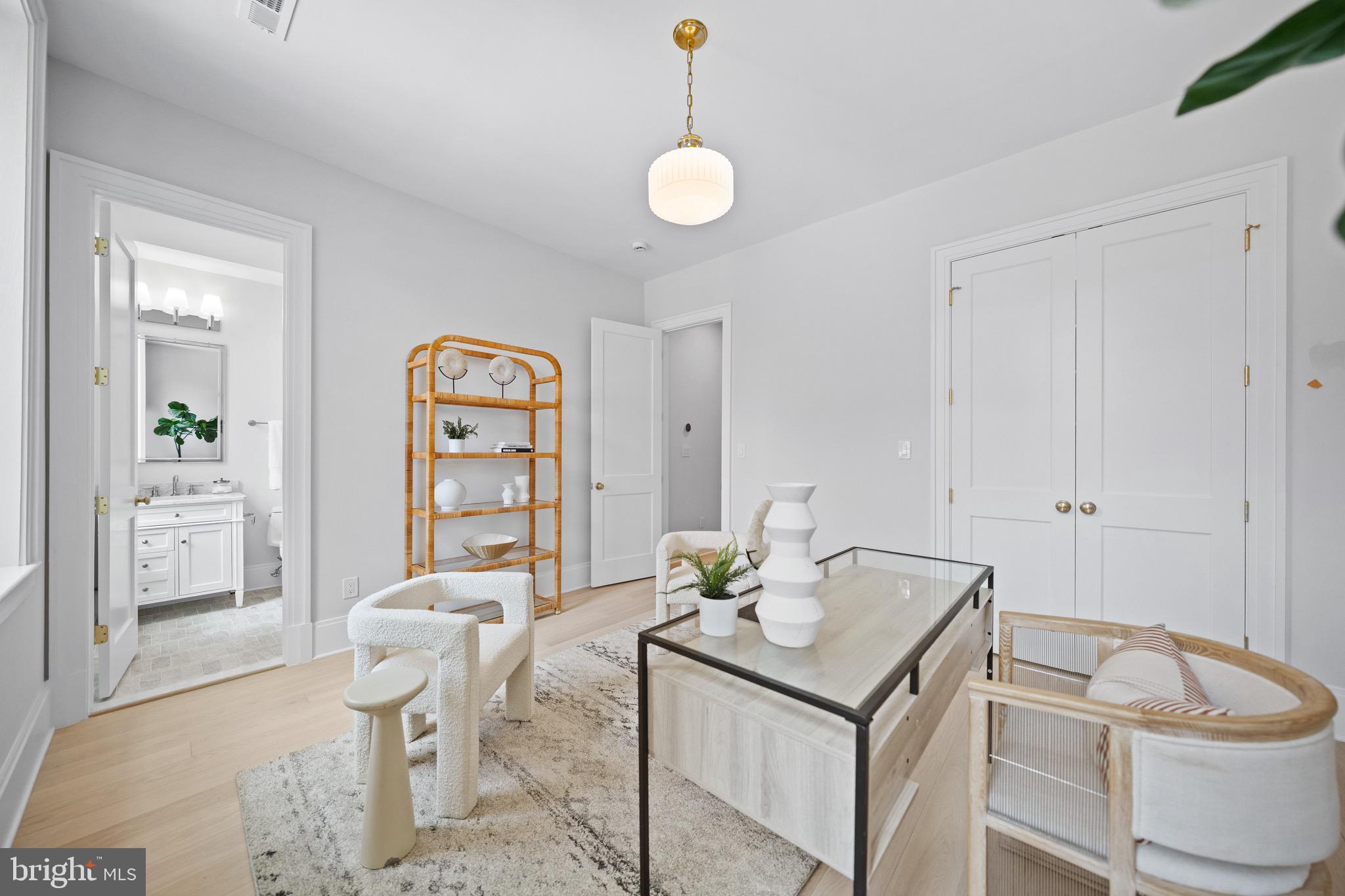 DUPONT CIRCLE - Residential