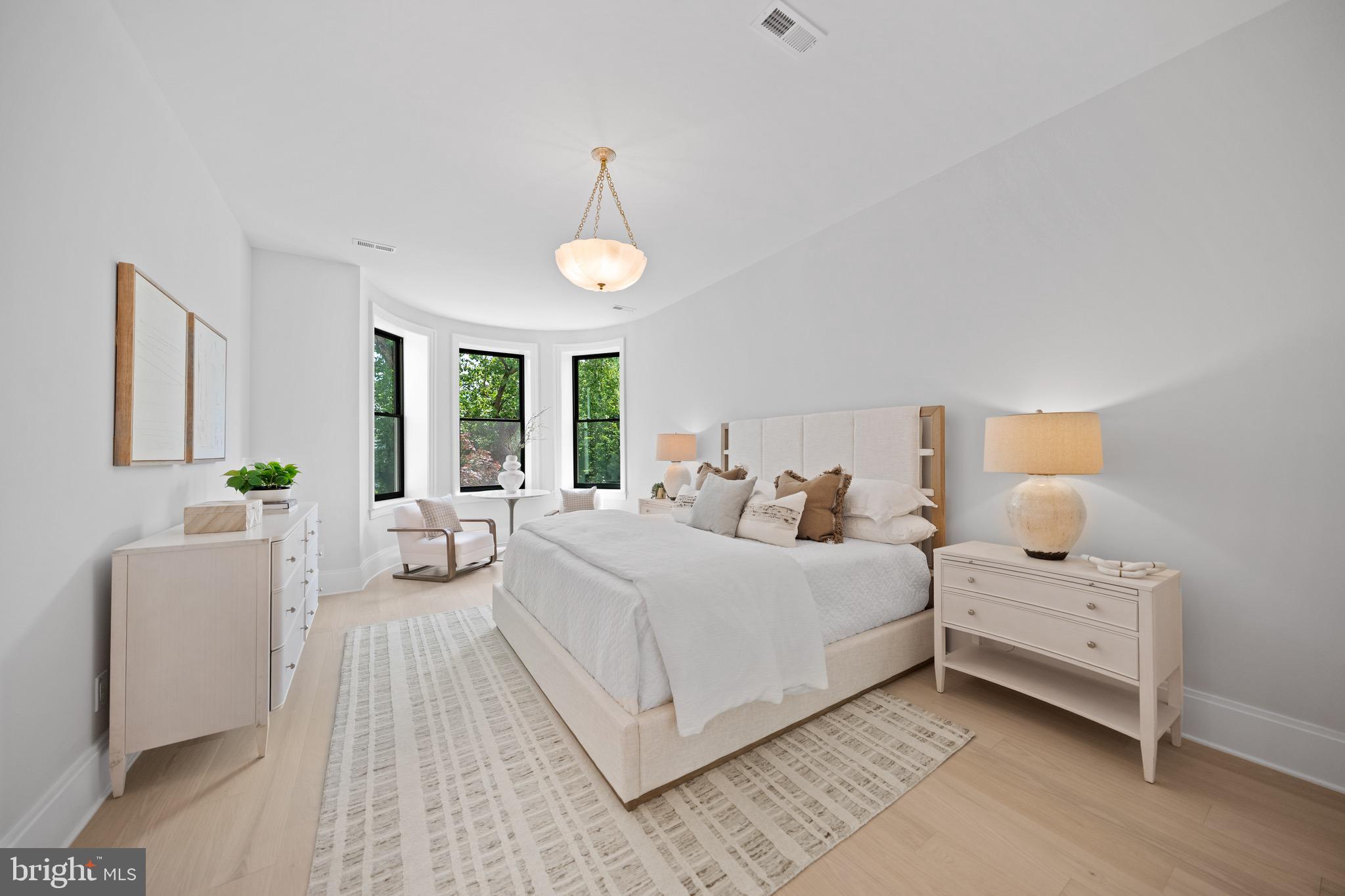 DUPONT CIRCLE - Residential