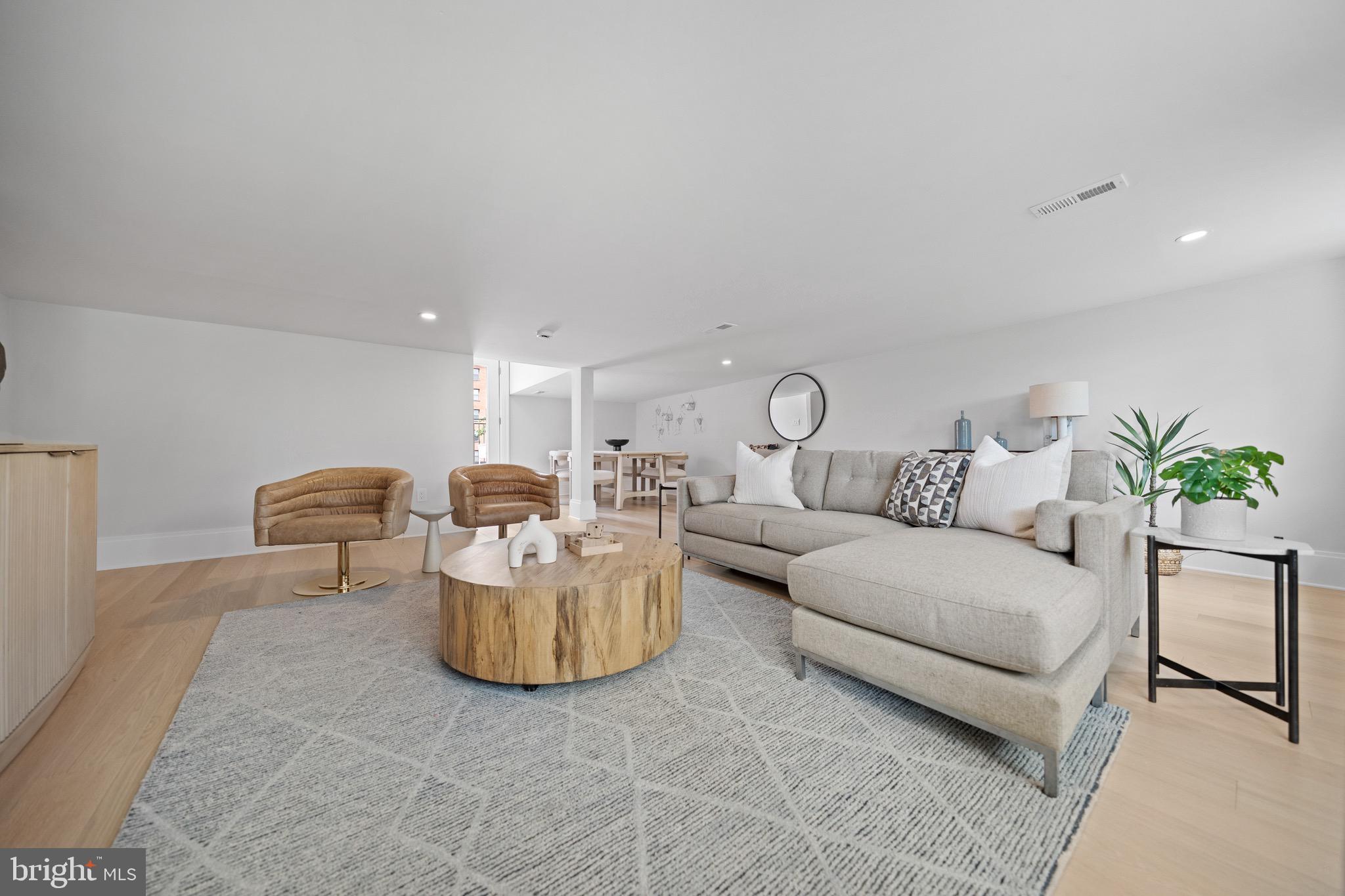 DUPONT CIRCLE - Residential