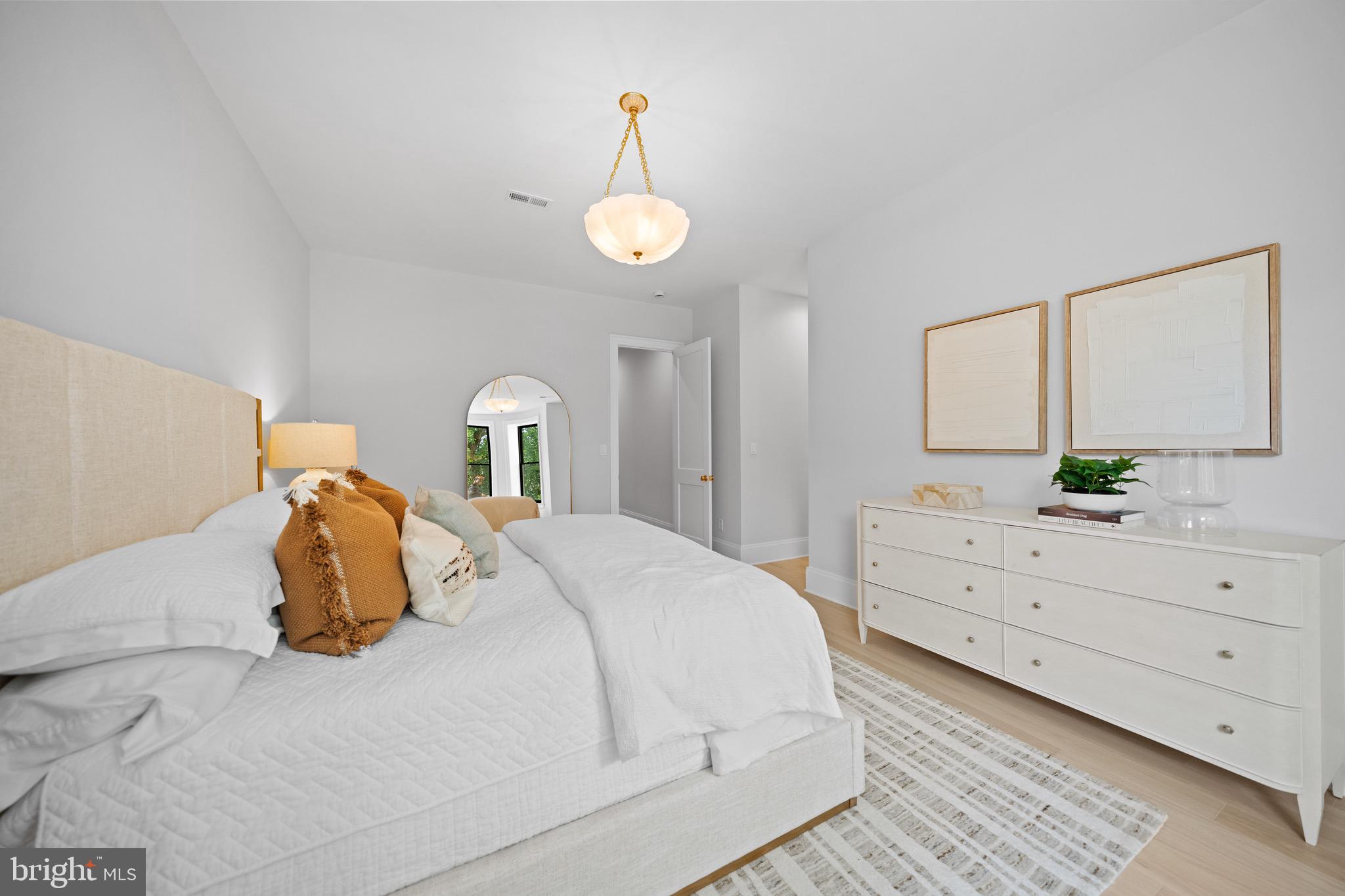 DUPONT CIRCLE - Residential
