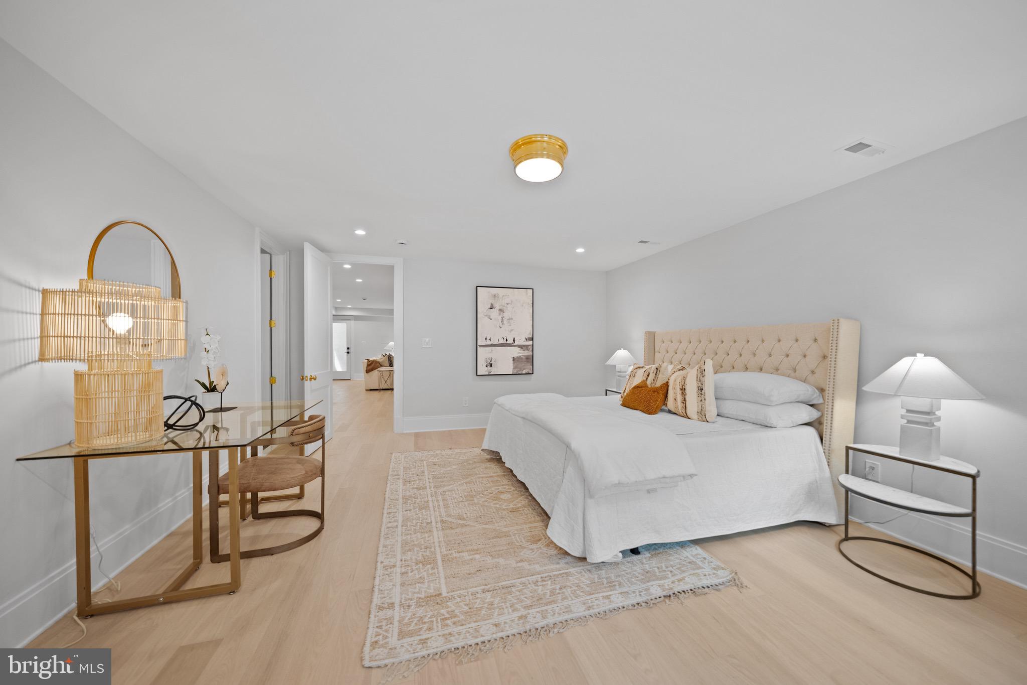 DUPONT CIRCLE - Residential