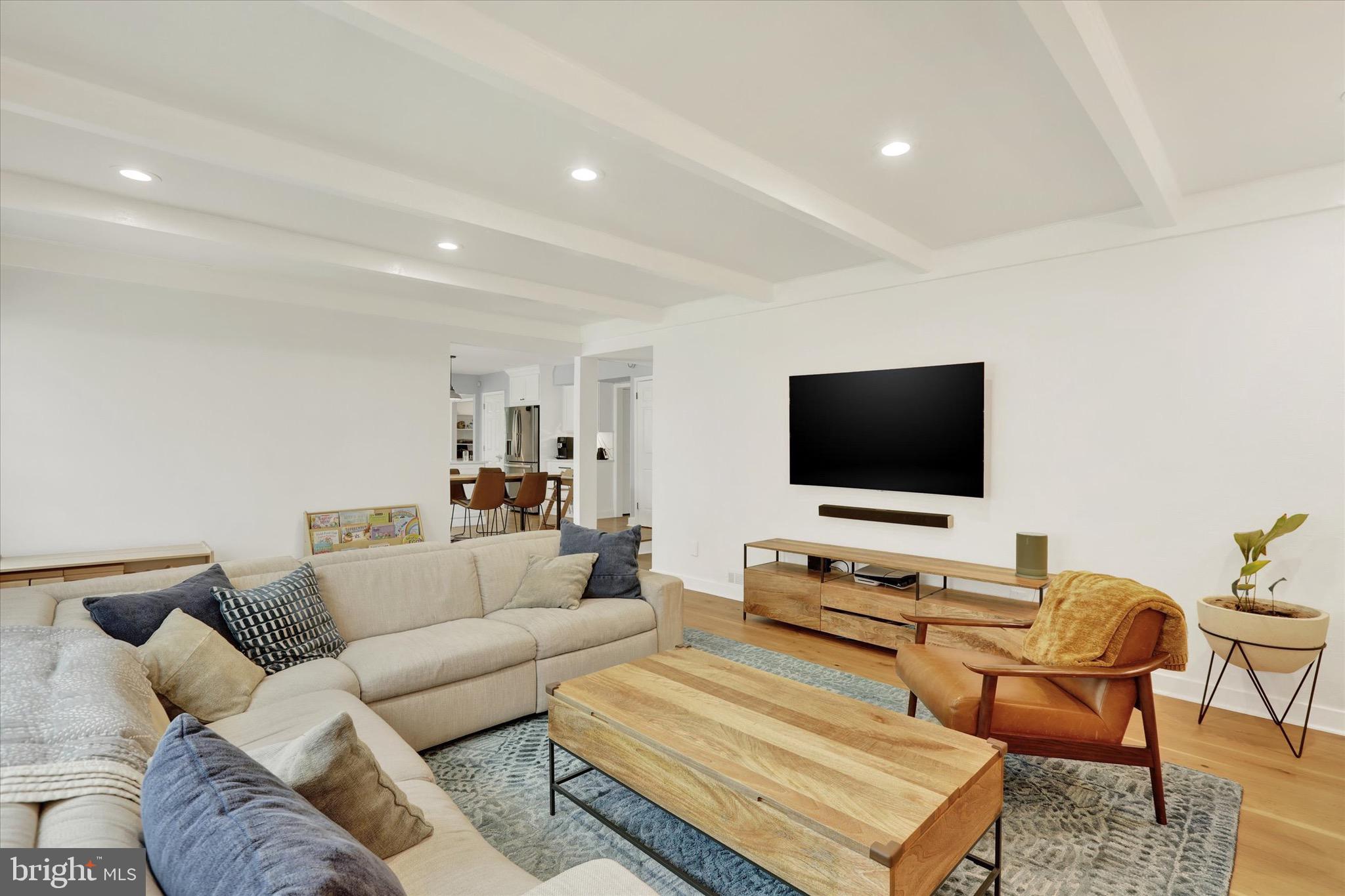 WYNNEWOOD - Residential