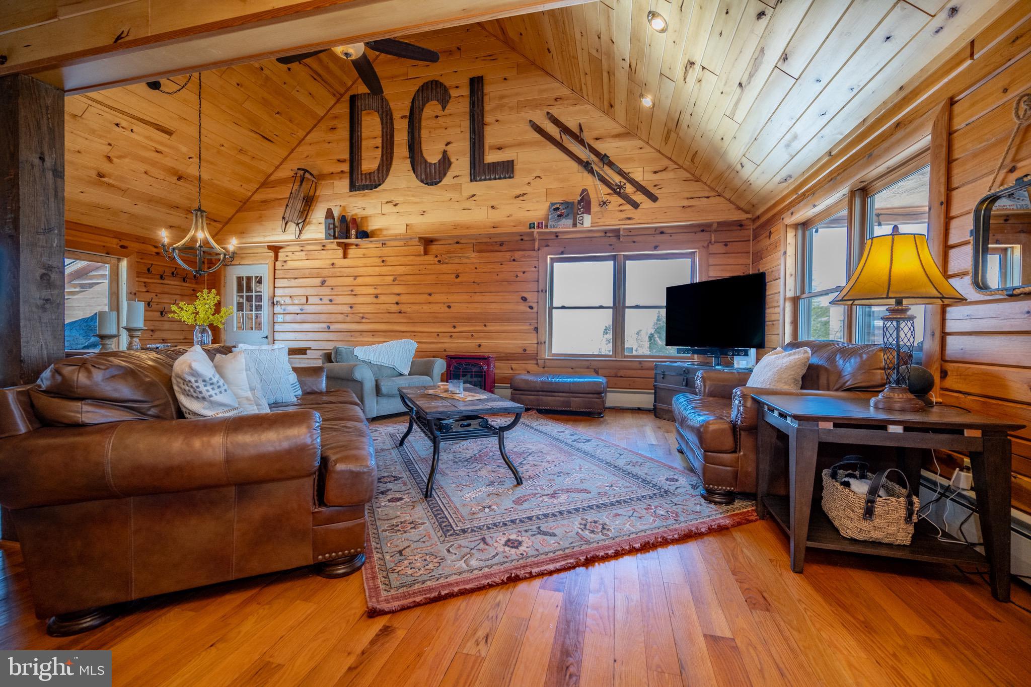 PARADISE RIDGE - Residential