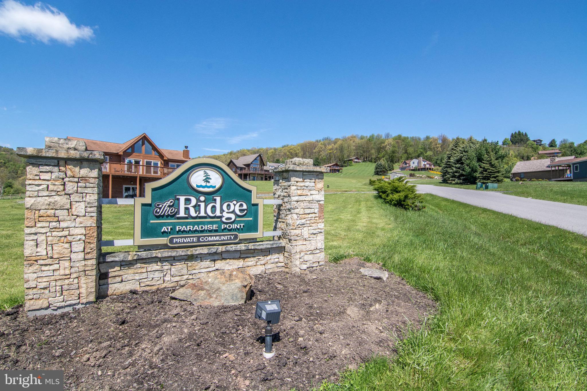 PARADISE RIDGE - Residential