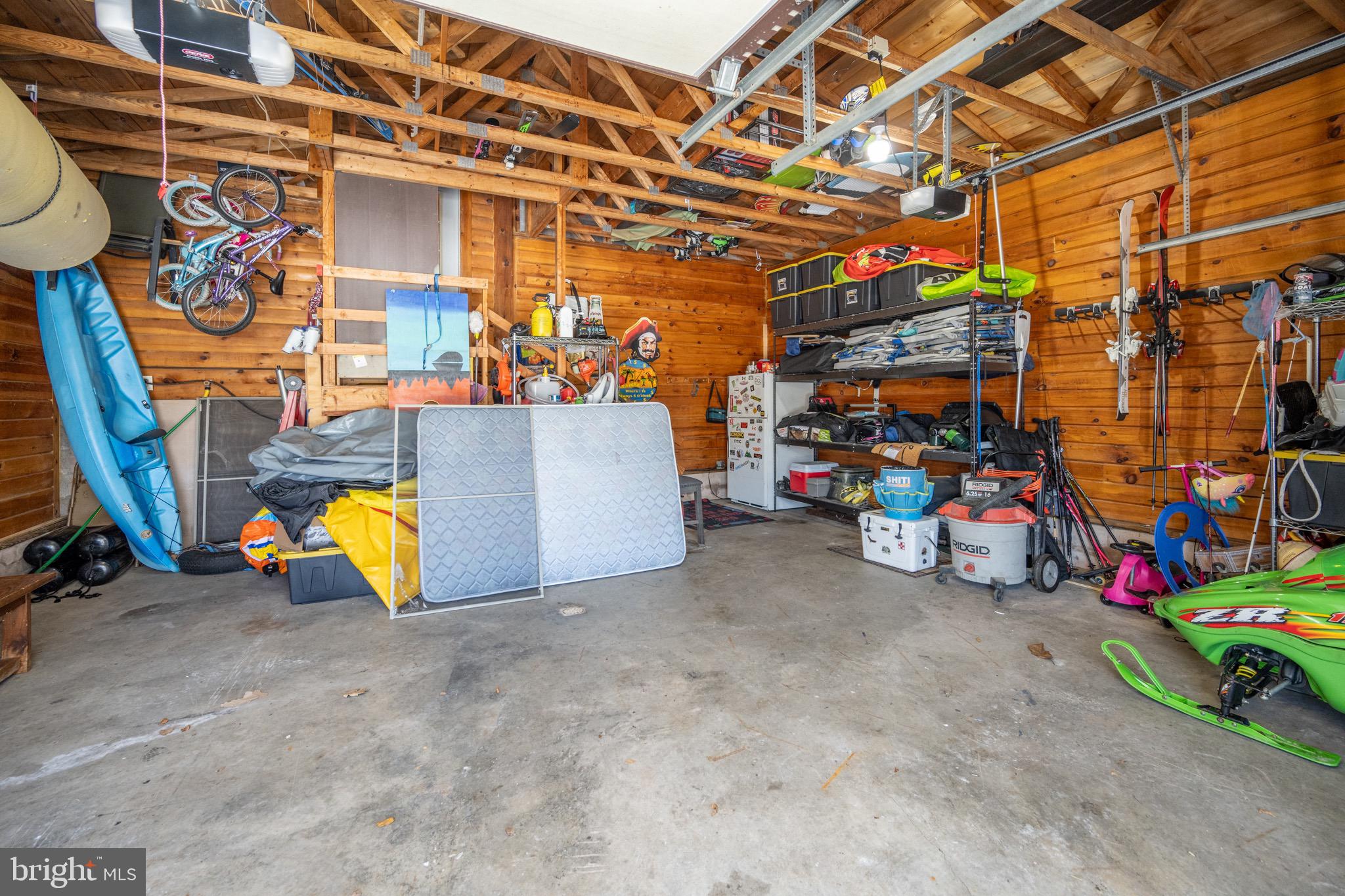 PARADISE RIDGE - Residential