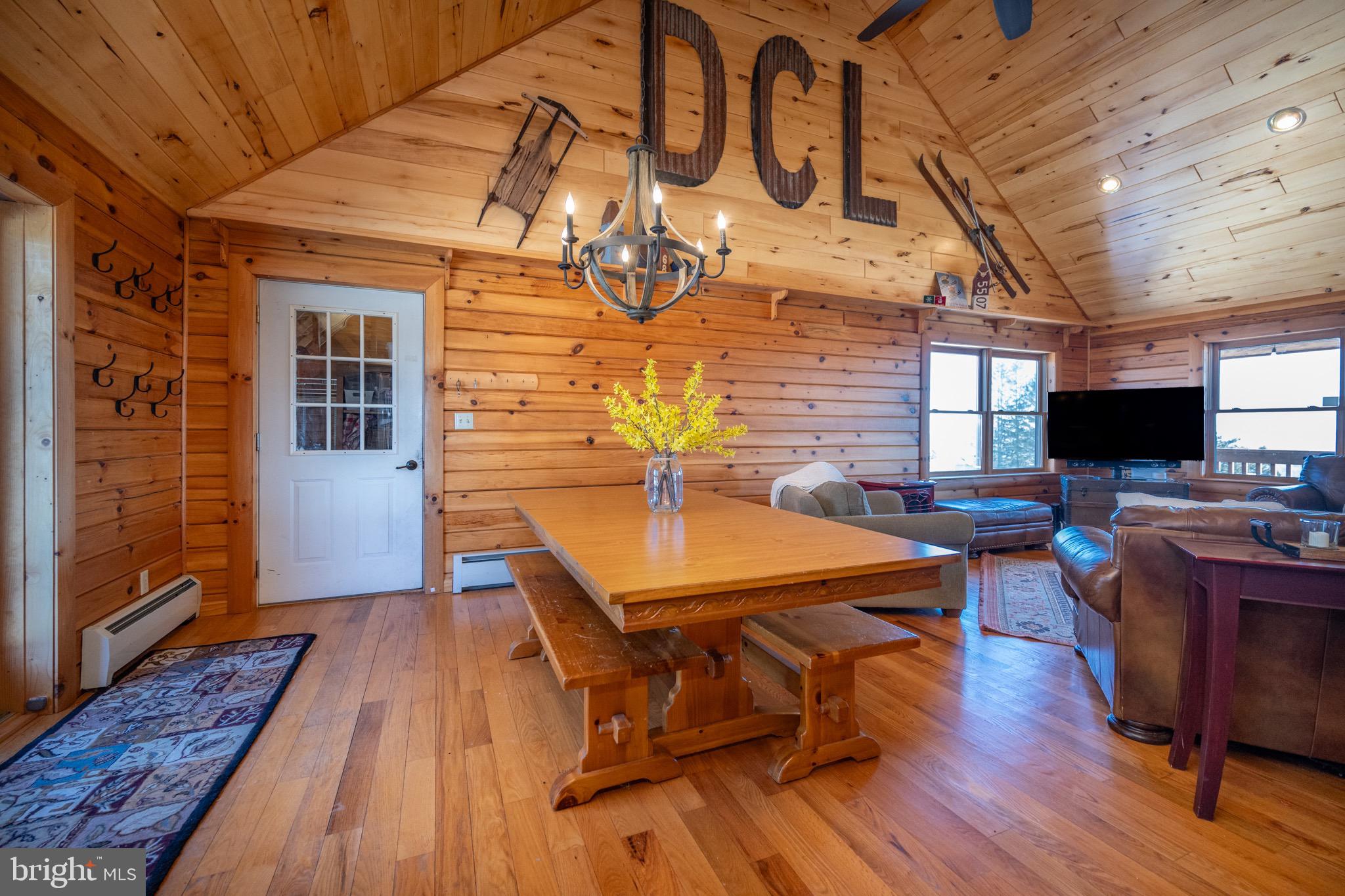 PARADISE RIDGE - Residential