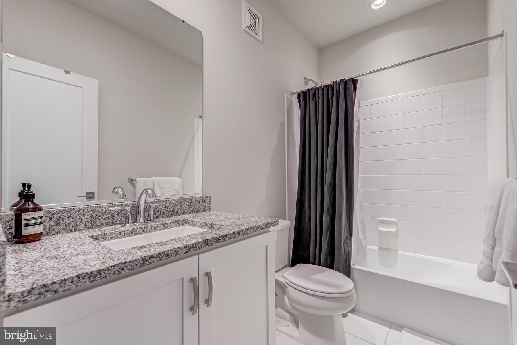 LOUDOUN VALLEY CARLISLE - Residential