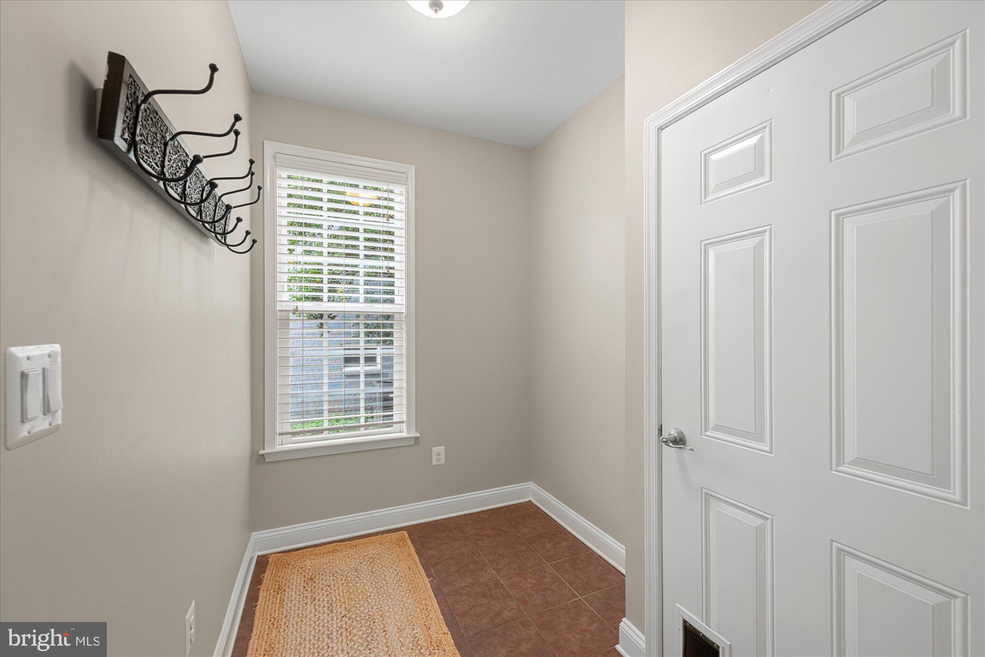 CHEVY CHASE HILLS - Residential