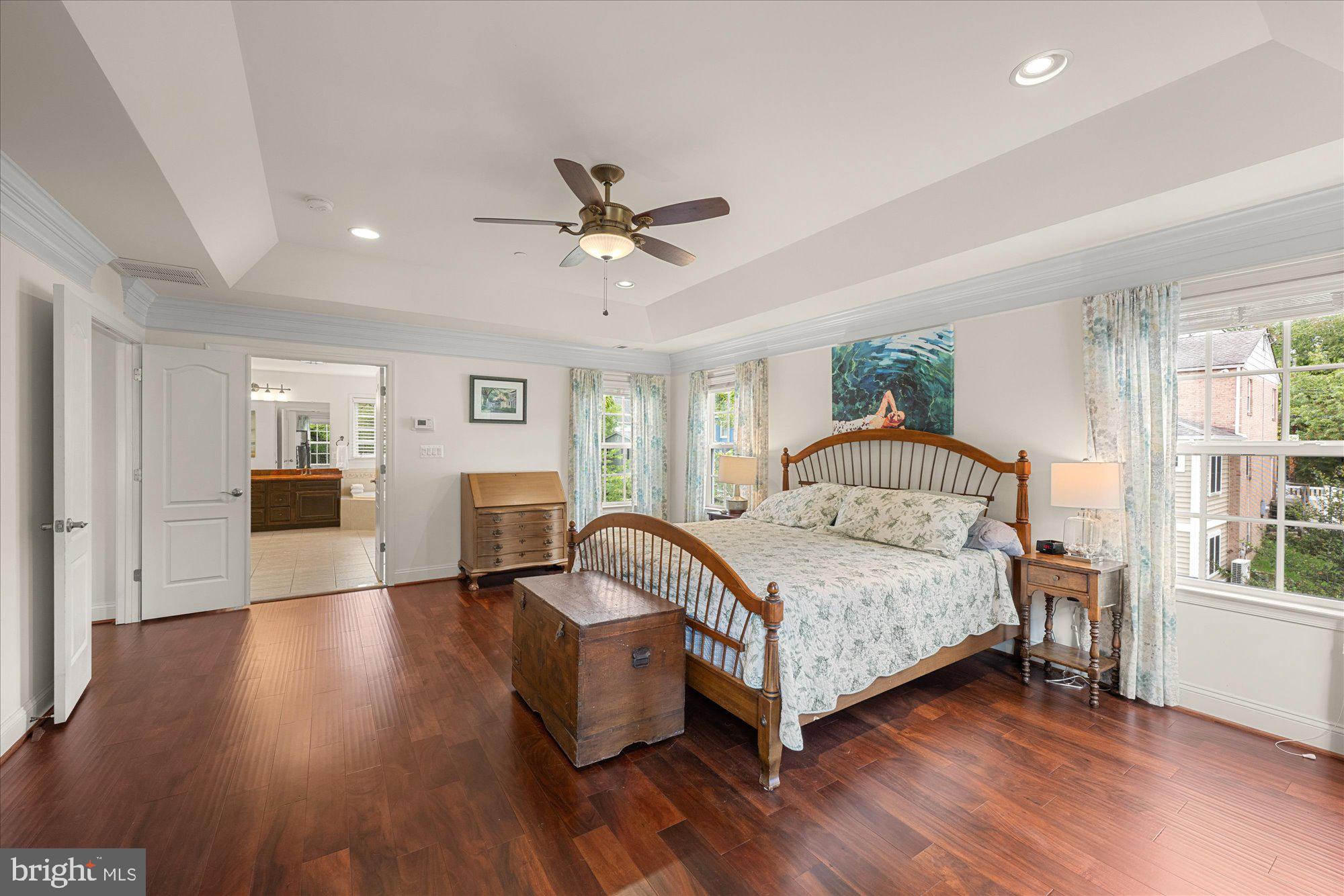 CHEVY CHASE HILLS - Residential