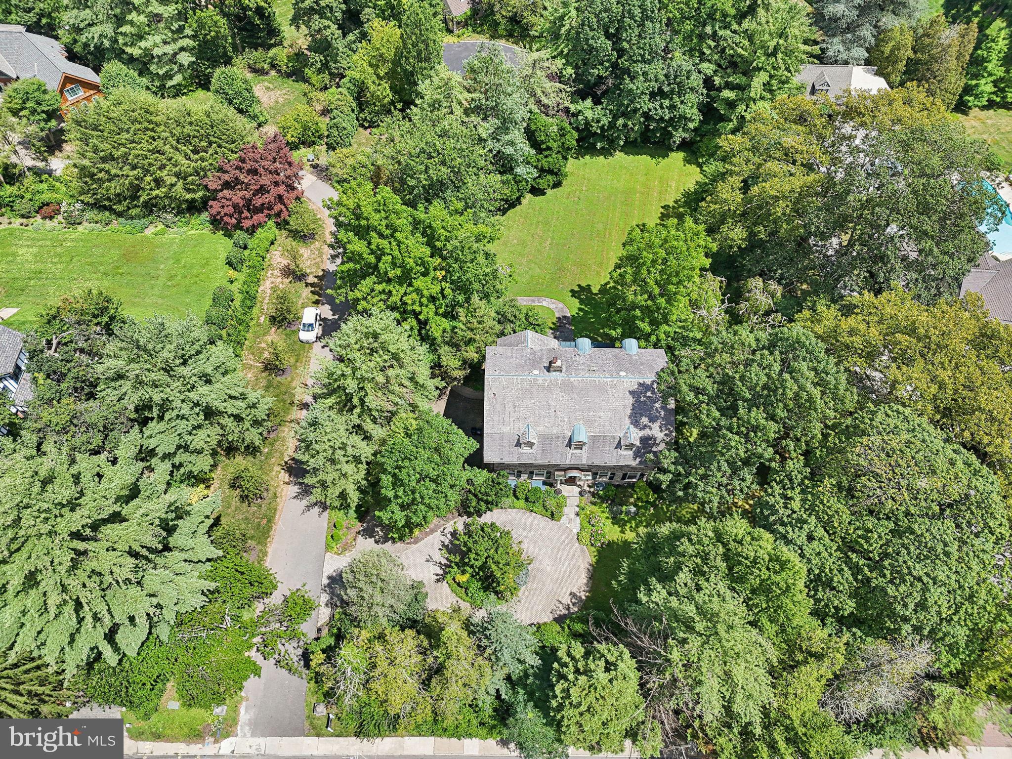 1107 MONTGOMERY AVENUE