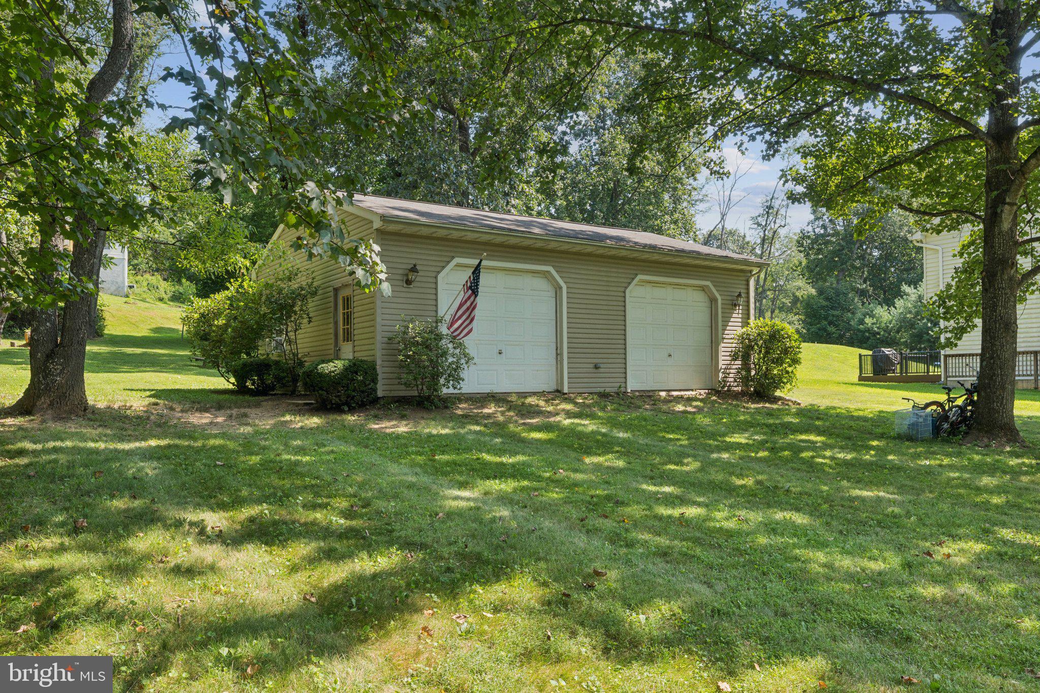 10 CAROL TRAIL