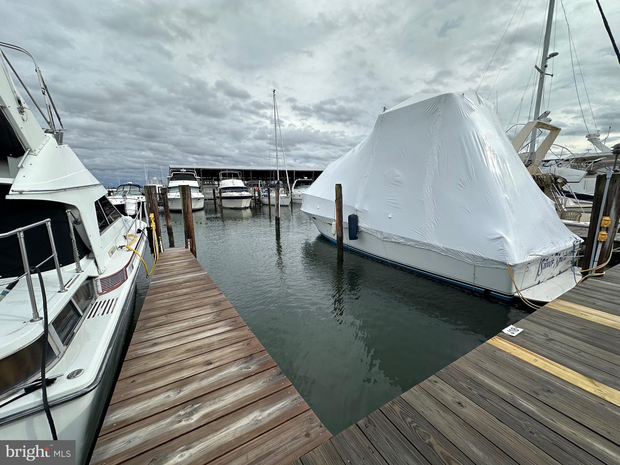 PINEY NARROWS - Residential