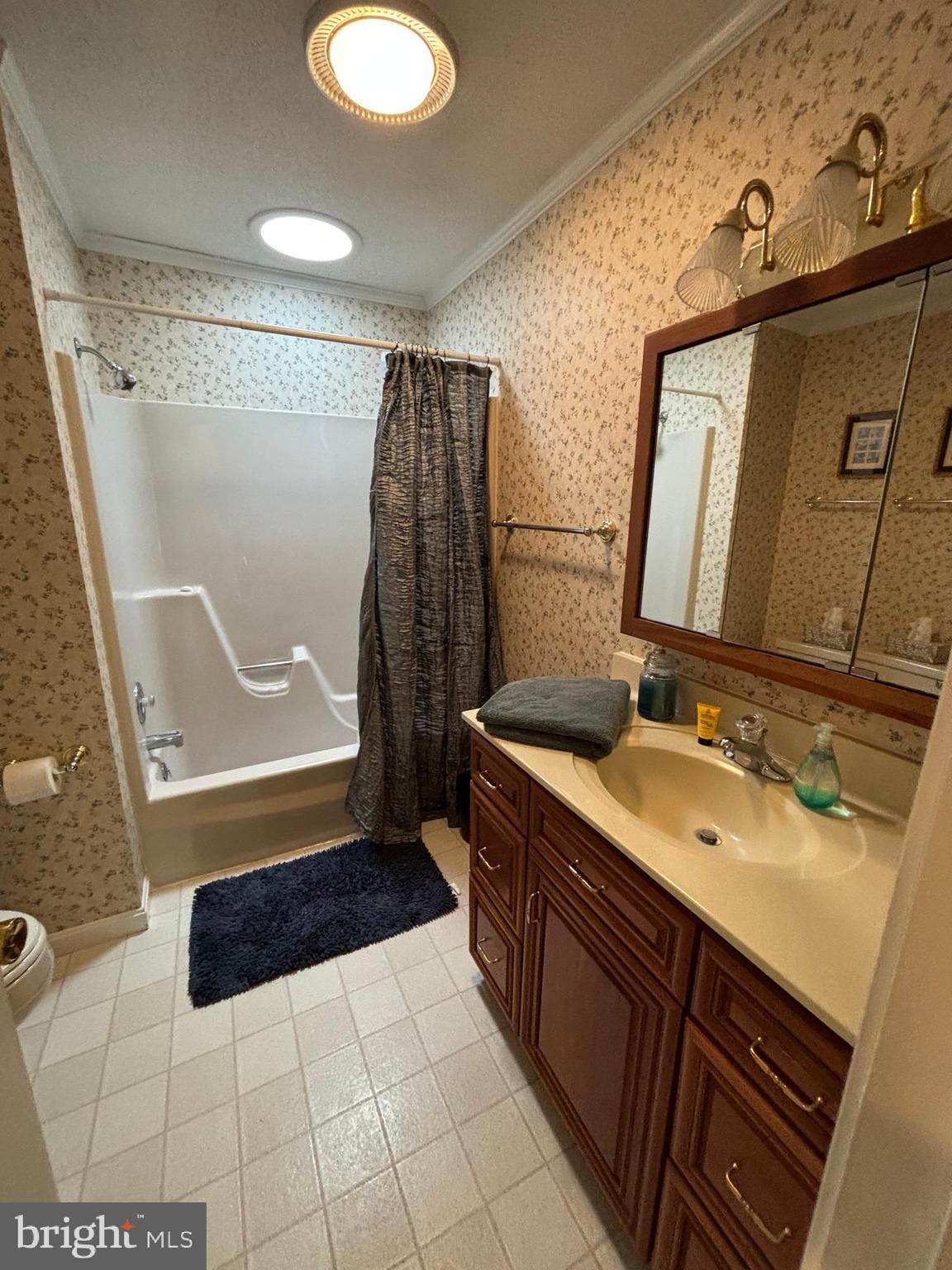 SOUTH BEECHWOOD - Residential