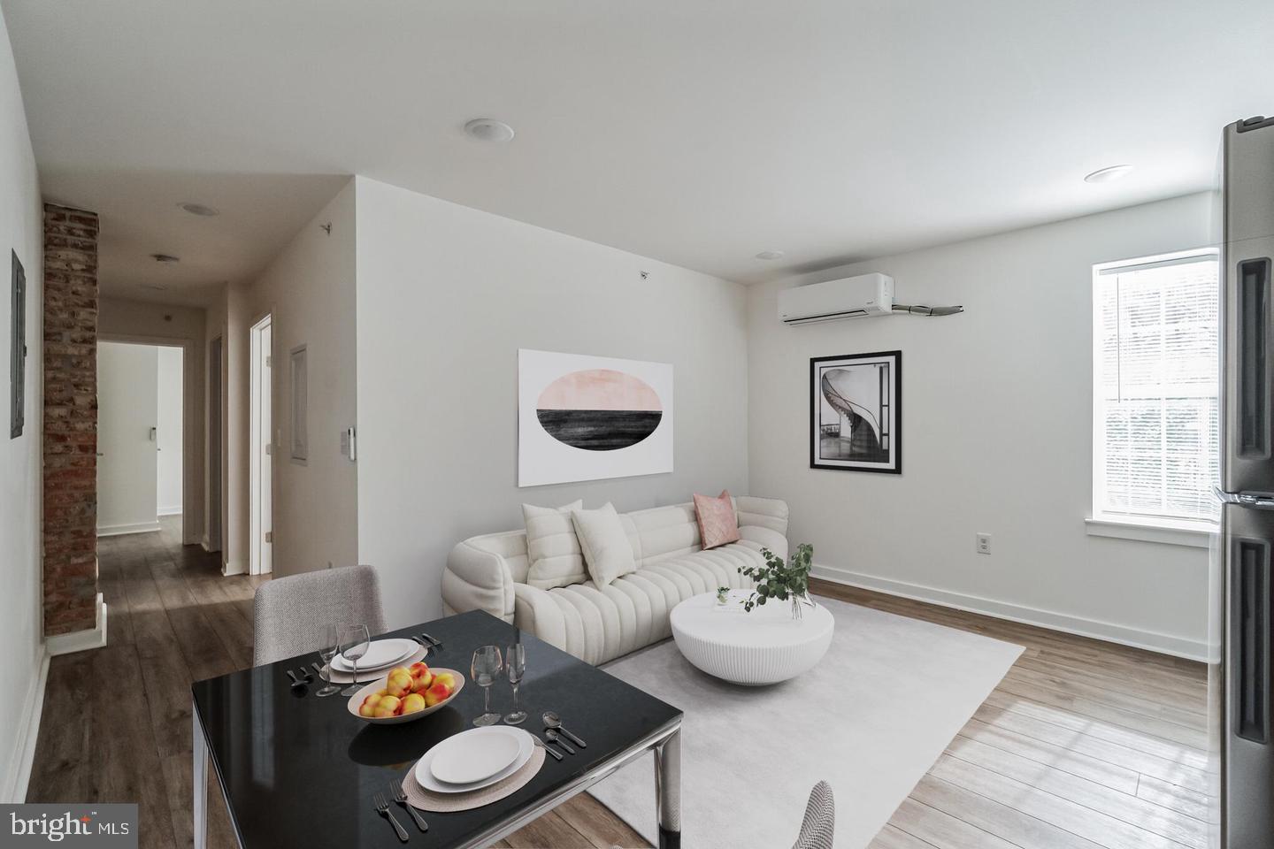 UNIVERSITY CITY - Residential Lease