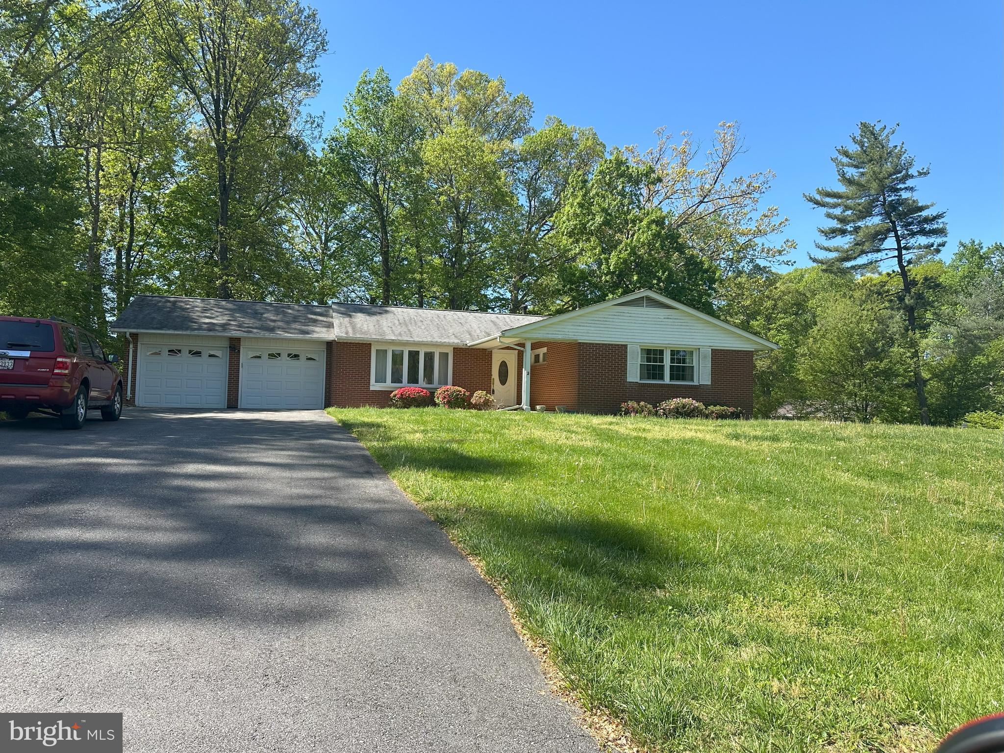 HAMMOND VILLAGE - Residential