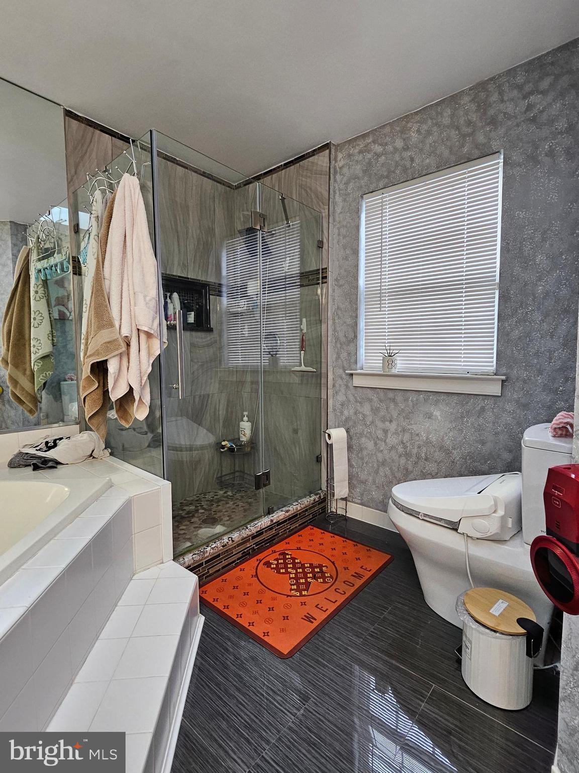 BUSTLETON - Residential