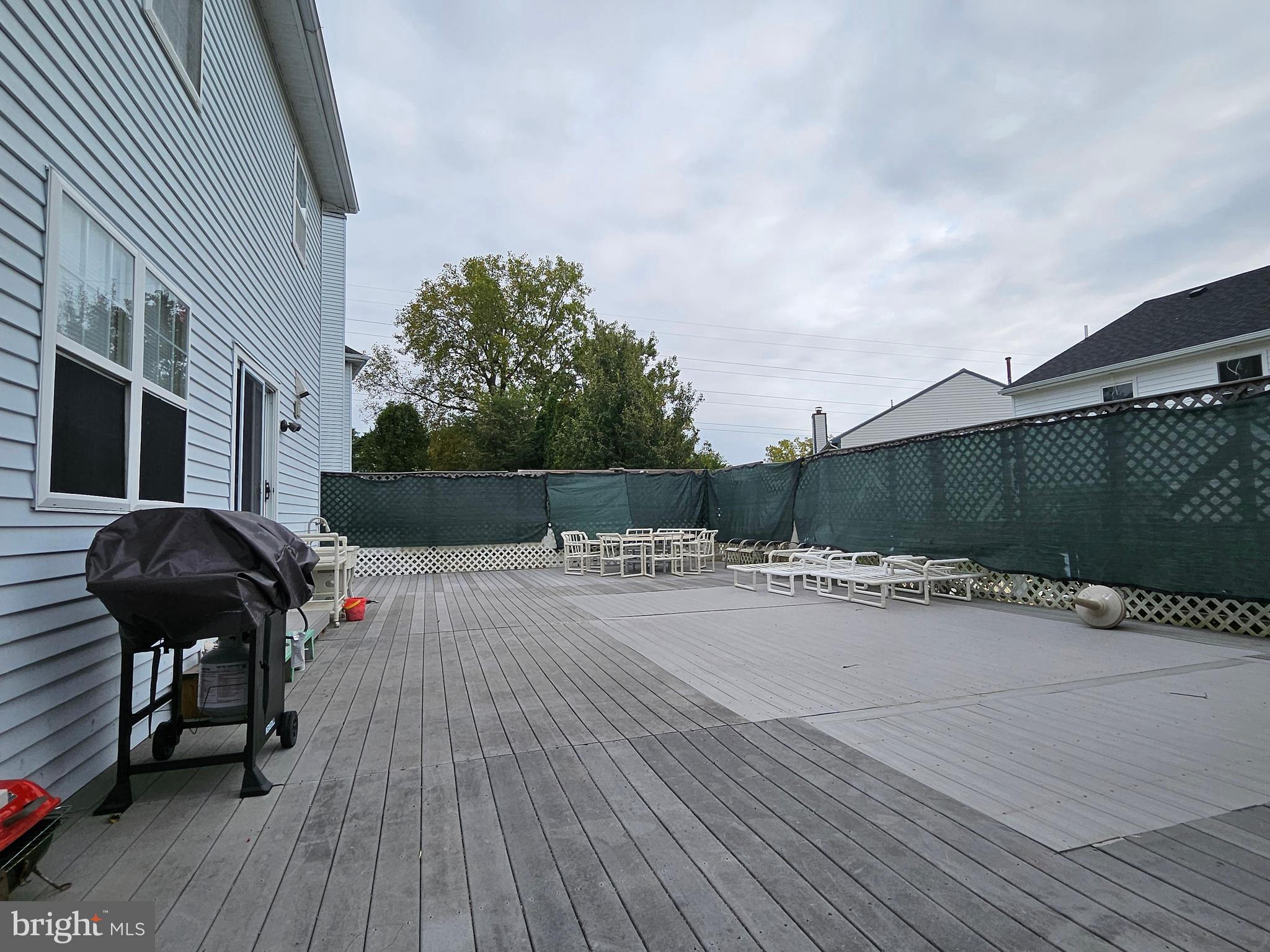 BUSTLETON - Residential