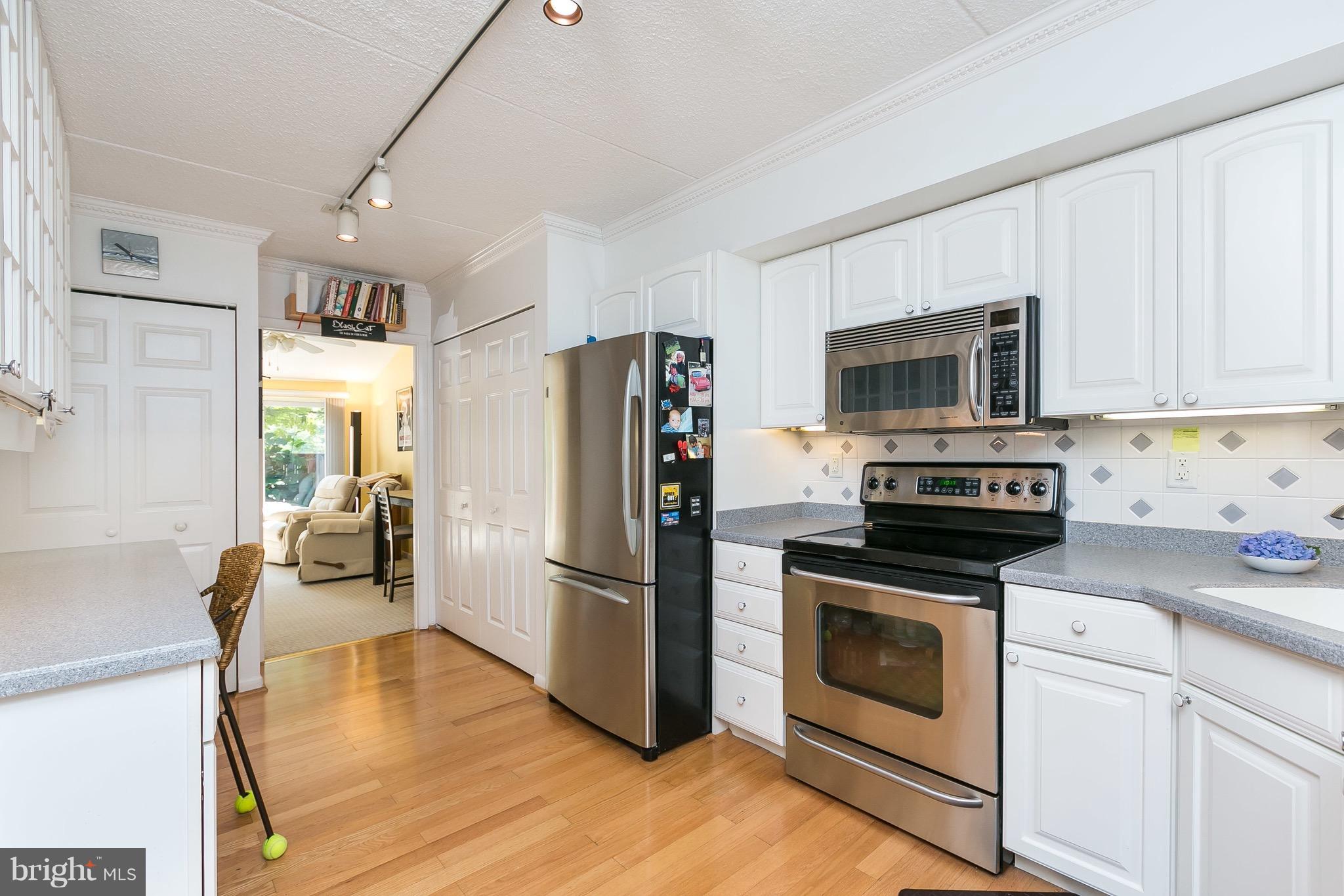 DEERFOX - Residential