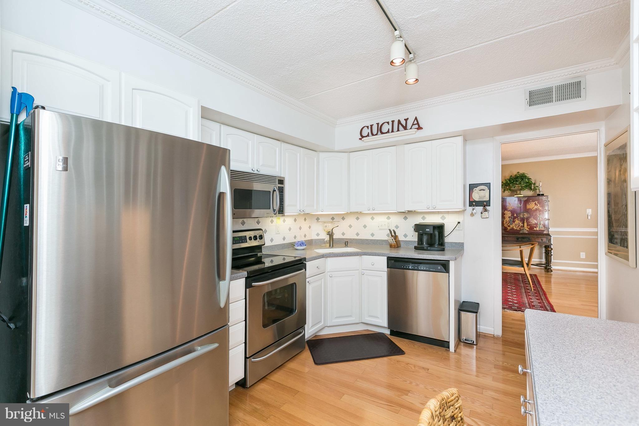 DEERFOX - Residential