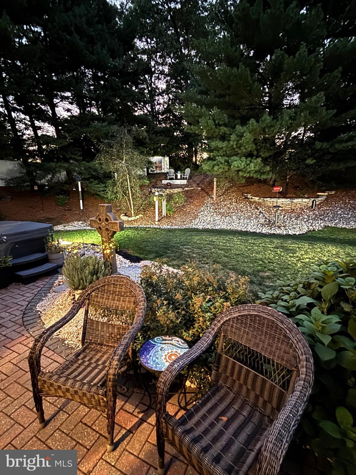 HIDDEN POND - Residential