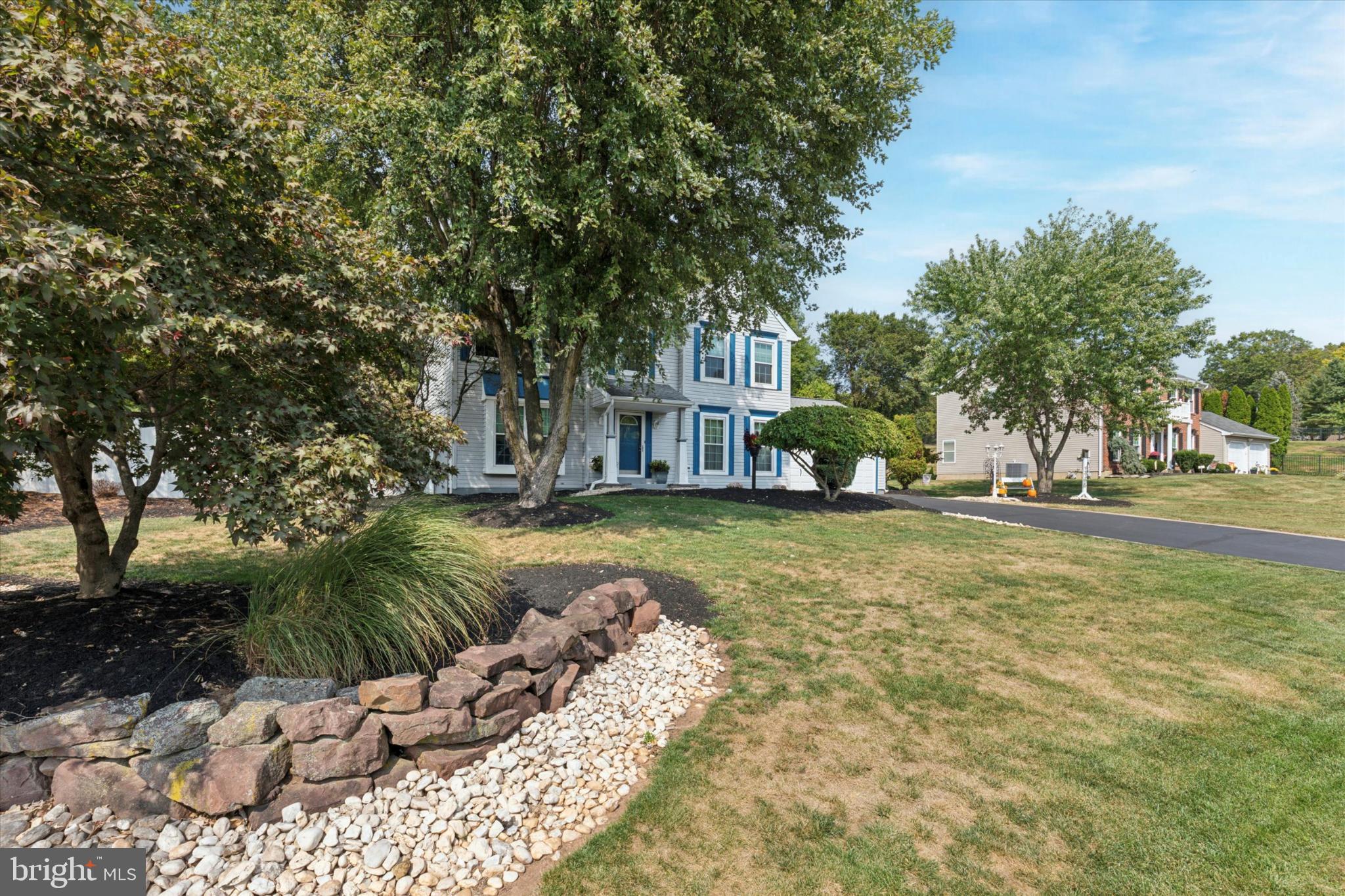1402 VALLEY VIEW