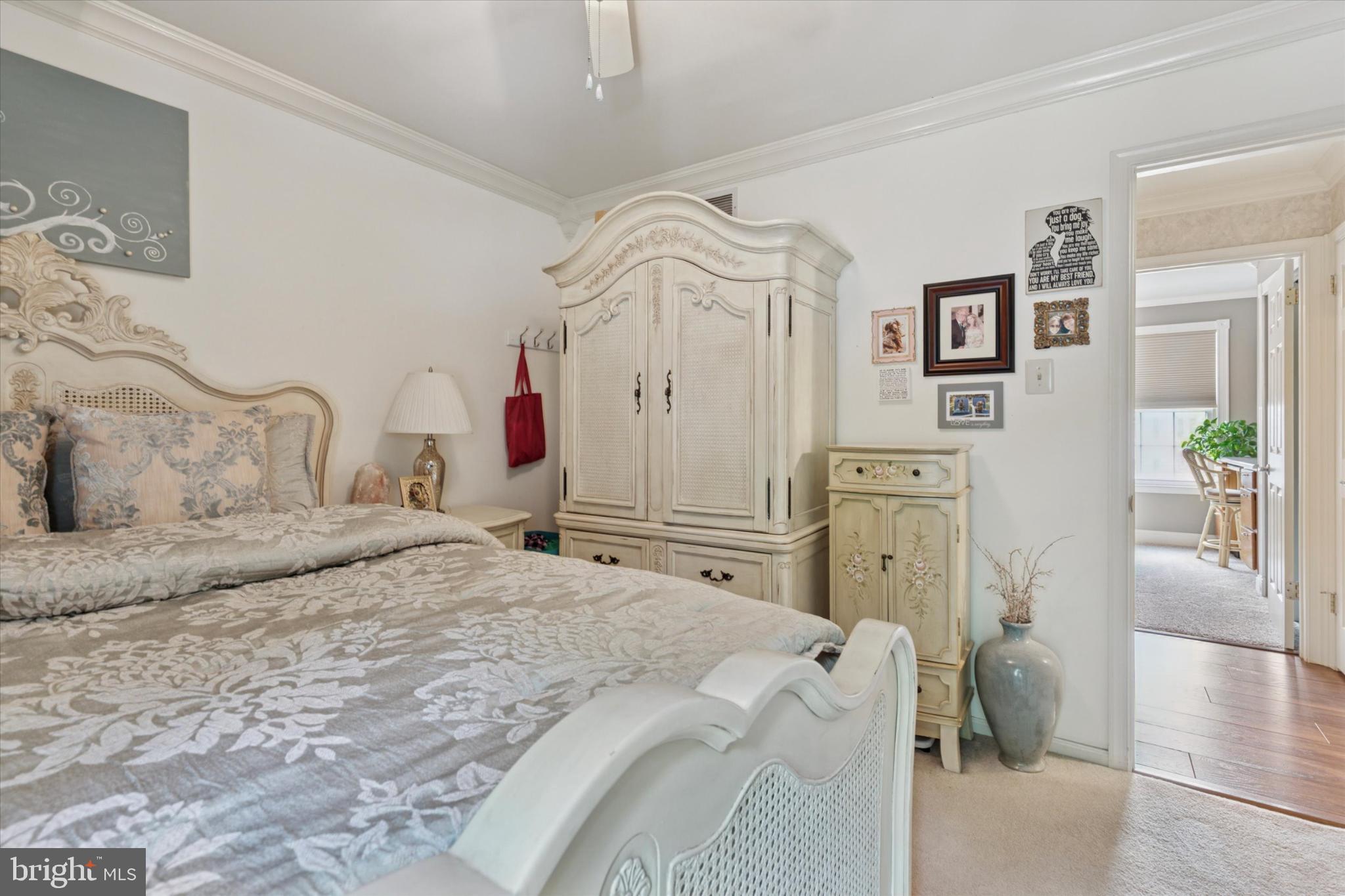 HIDDEN POND - Residential