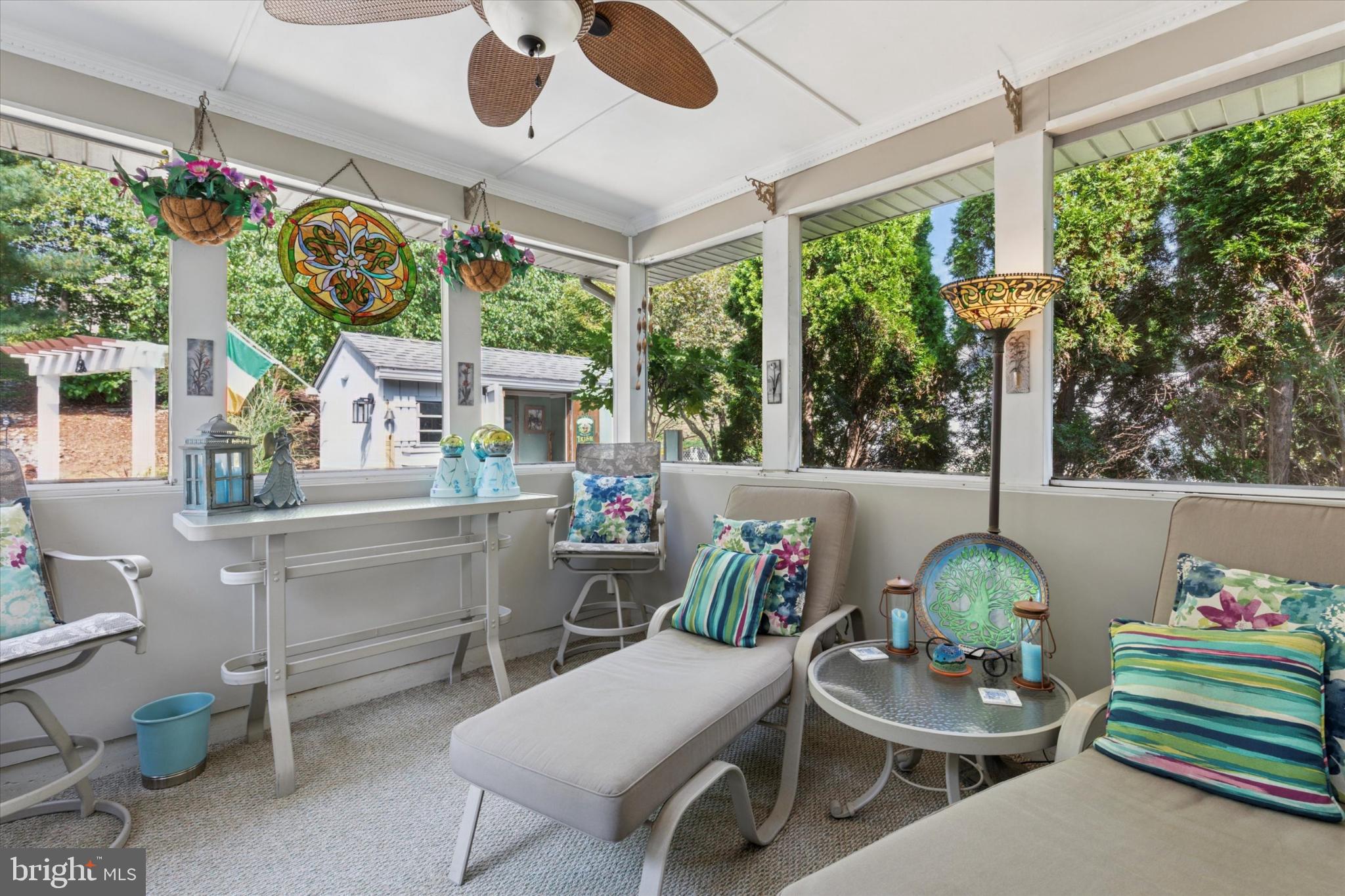 HIDDEN POND - Residential