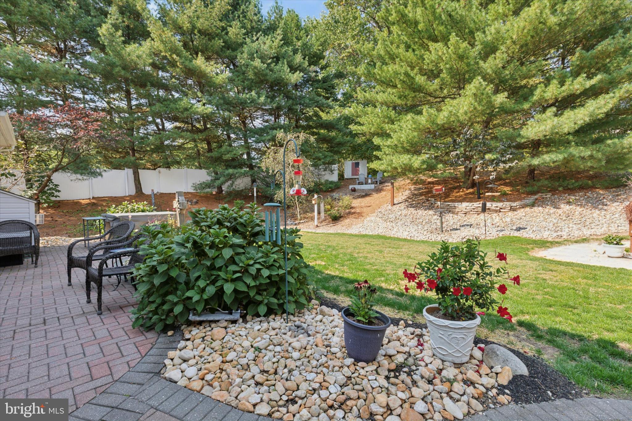 HIDDEN POND - Residential