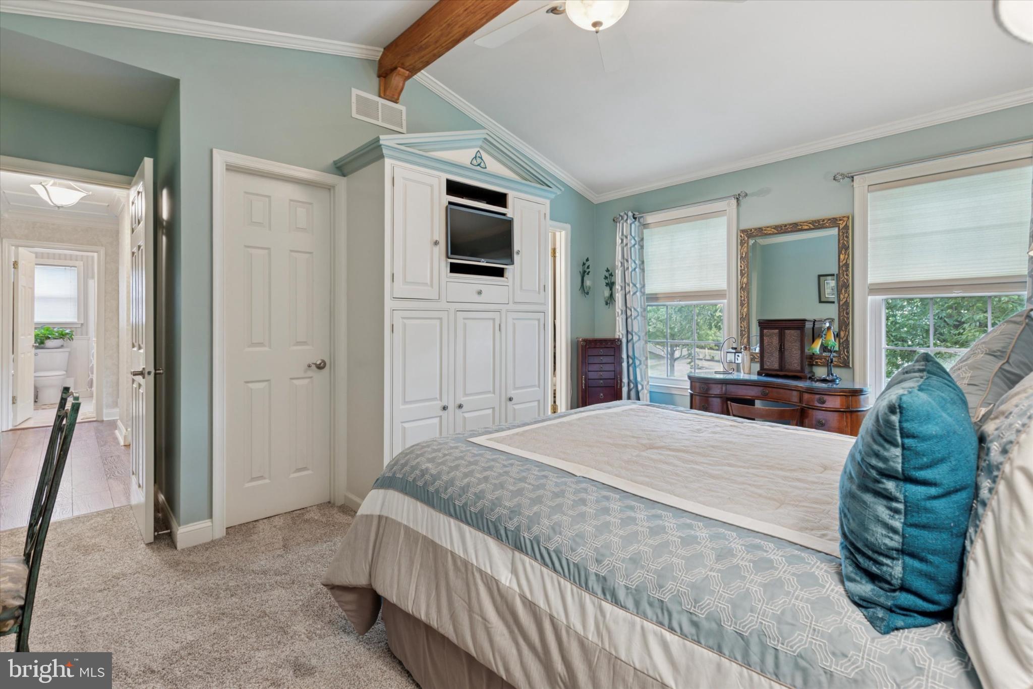 HIDDEN POND - Residential