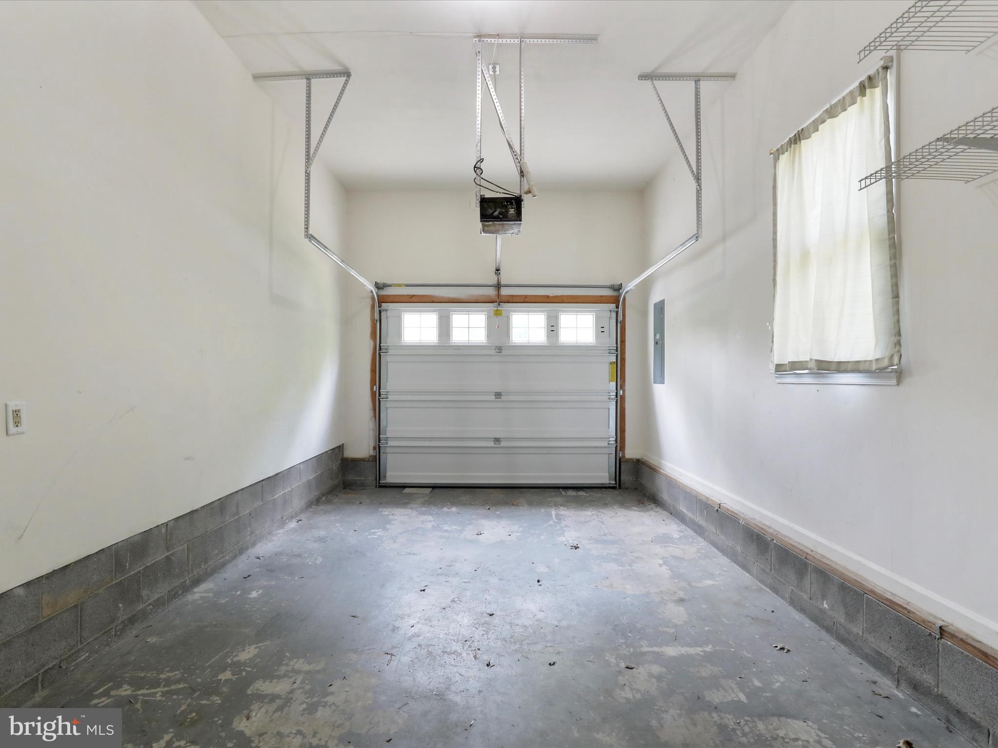 PEMBRIDGE HEIGHTS - Residential