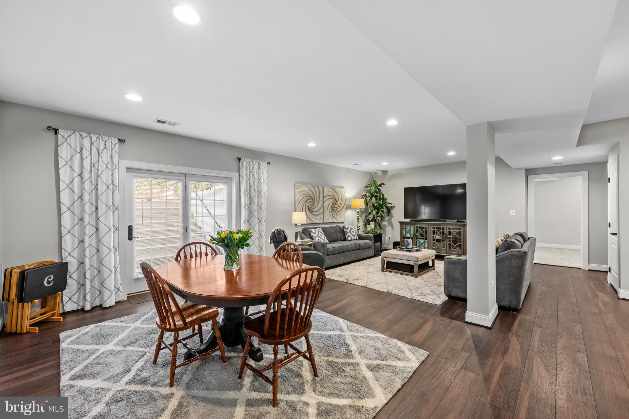 REGENCY AT DOMINION VALLEY - Residential