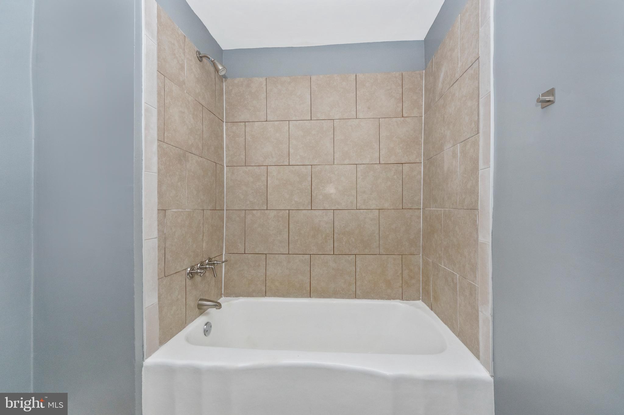 SANDTOWN-WINCHESTER - Residential