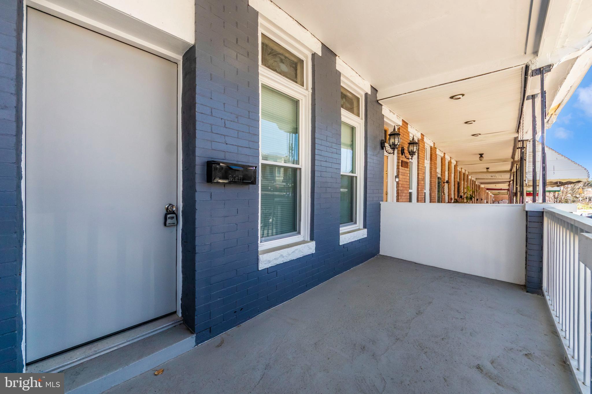 SANDTOWN-WINCHESTER - Residential