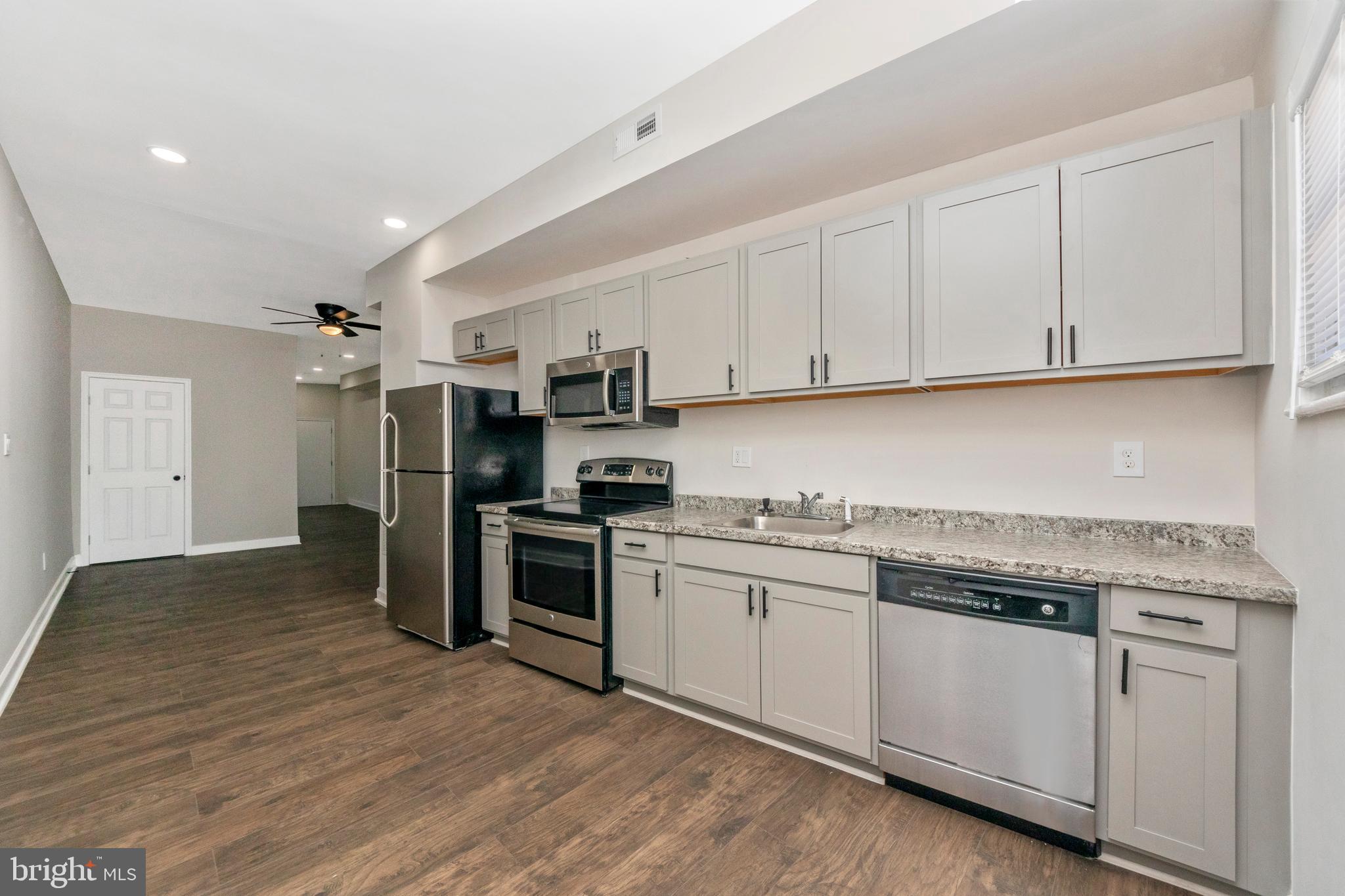 SANDTOWN-WINCHESTER - Residential