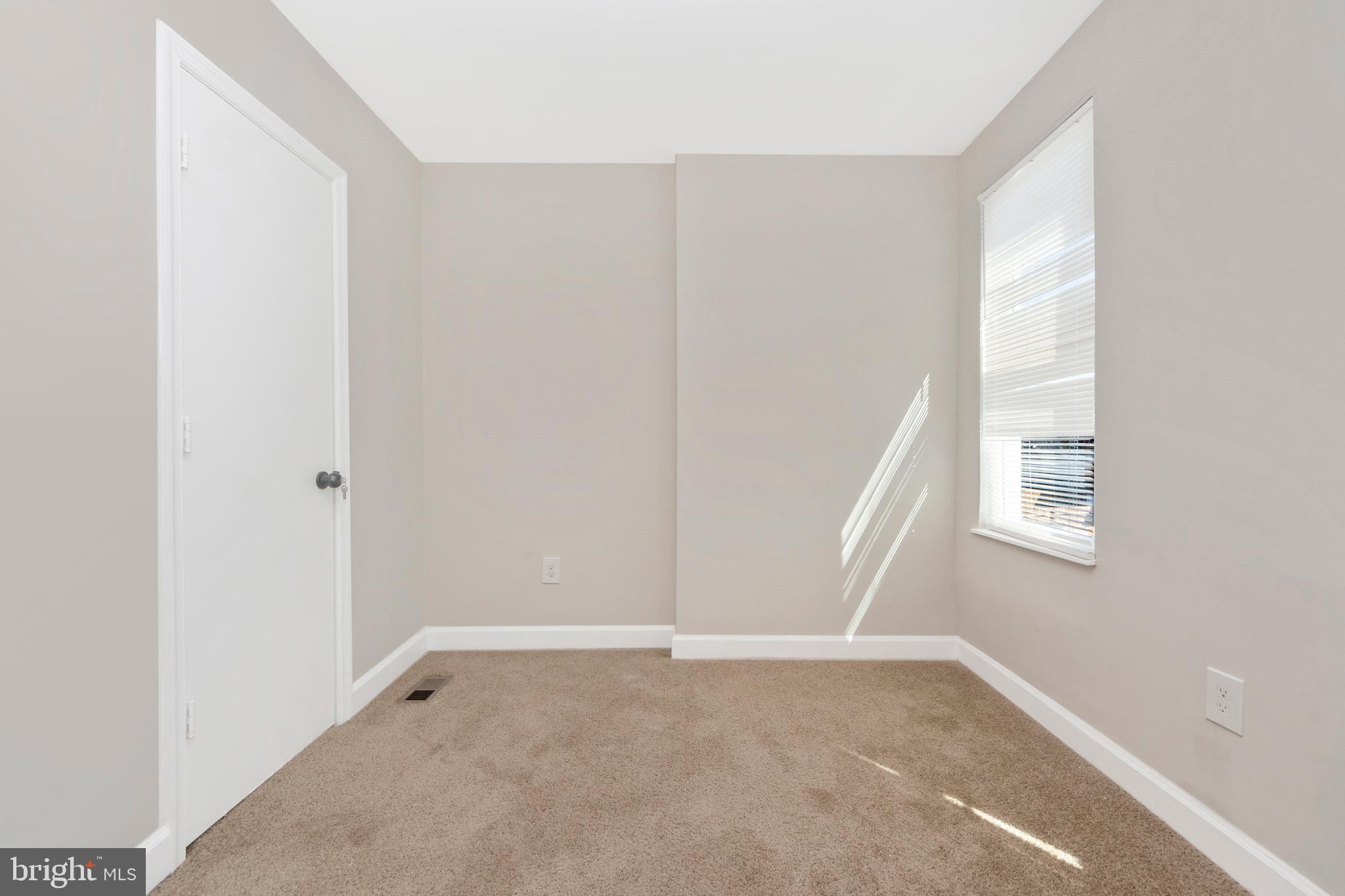 SANDTOWN-WINCHESTER - Residential