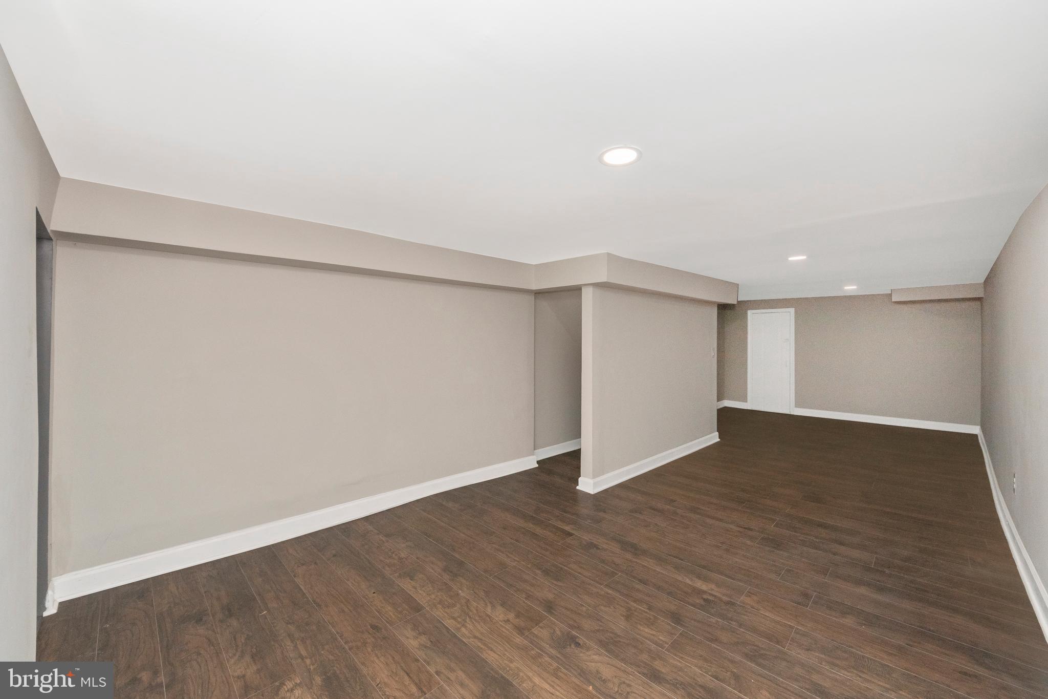 SANDTOWN-WINCHESTER - Residential