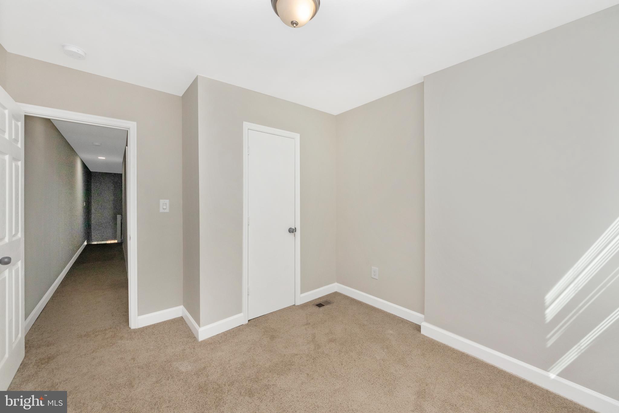 SANDTOWN-WINCHESTER - Residential