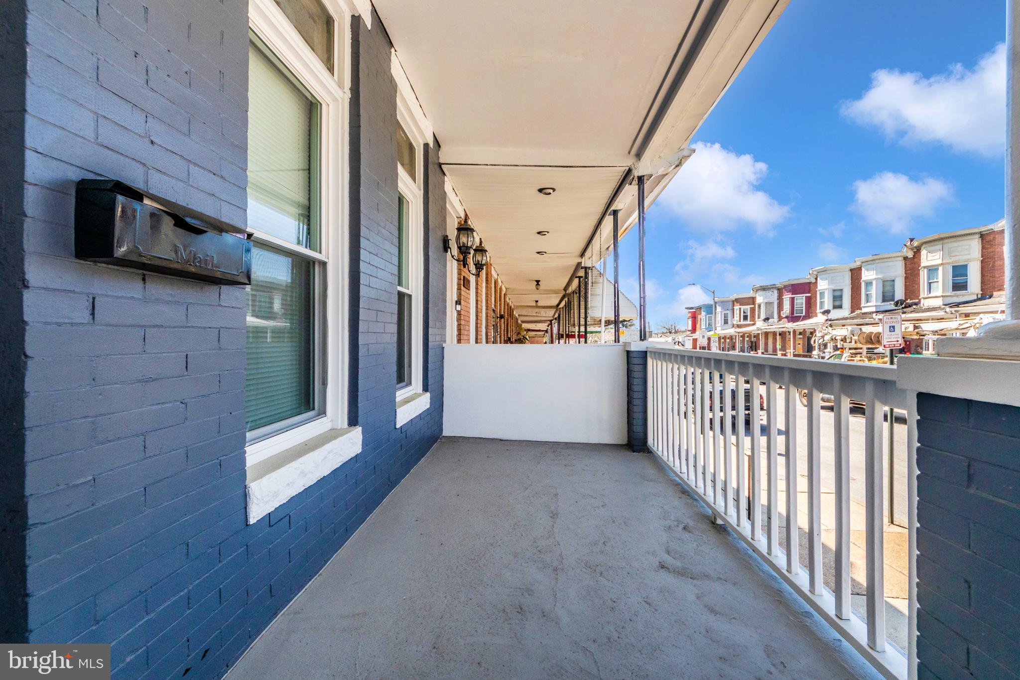 SANDTOWN-WINCHESTER - Residential