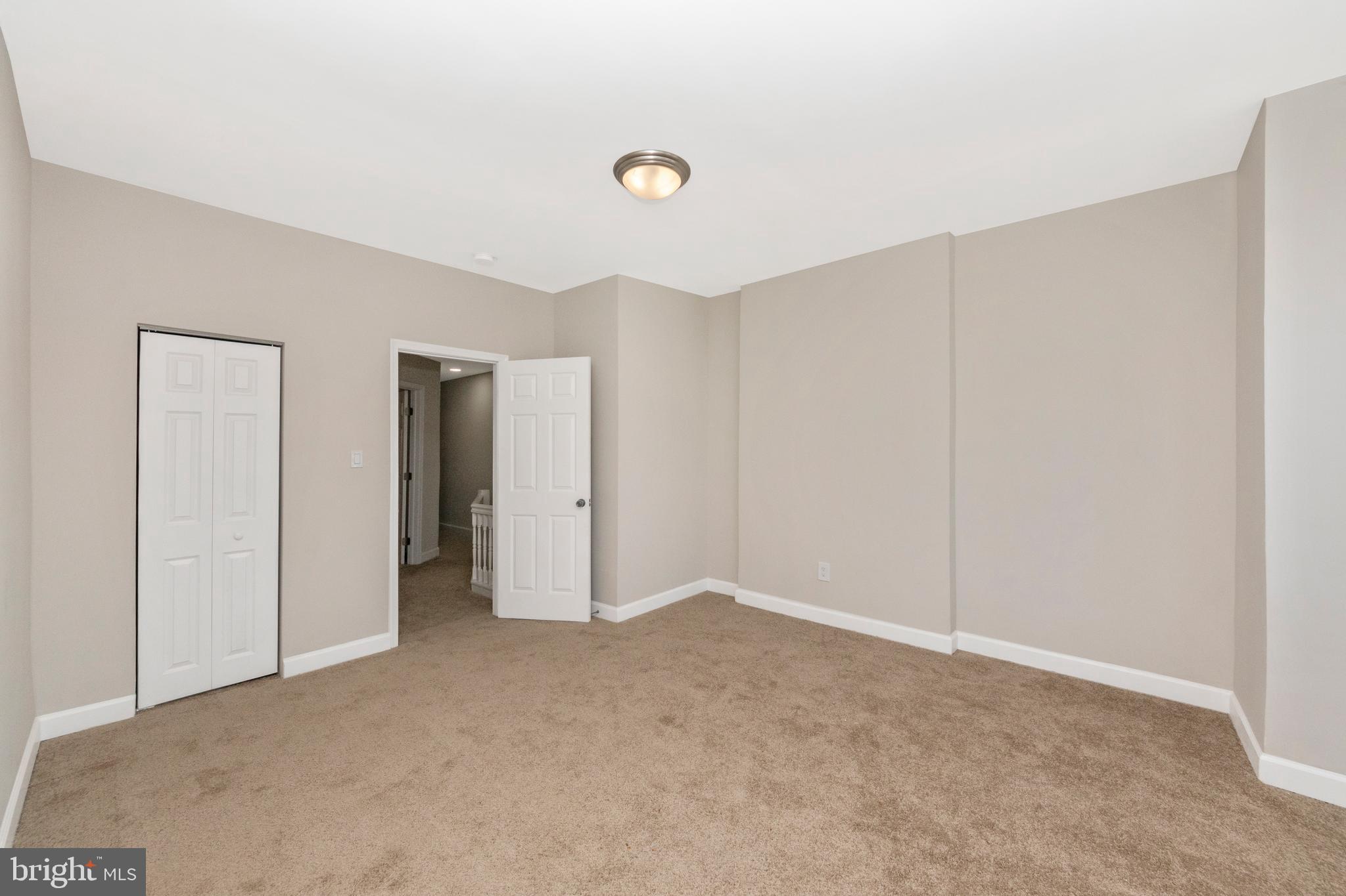 SANDTOWN-WINCHESTER - Residential