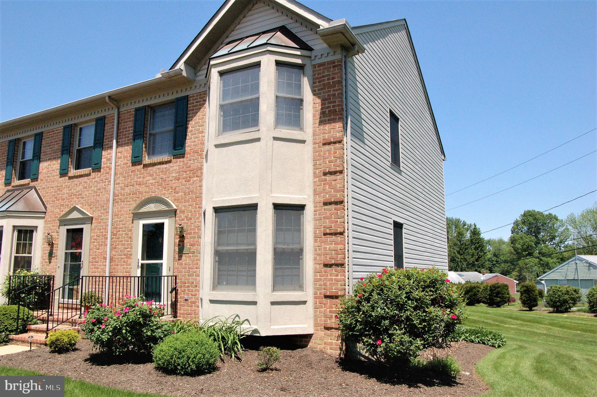 COBBLESTONE COURT - Residential