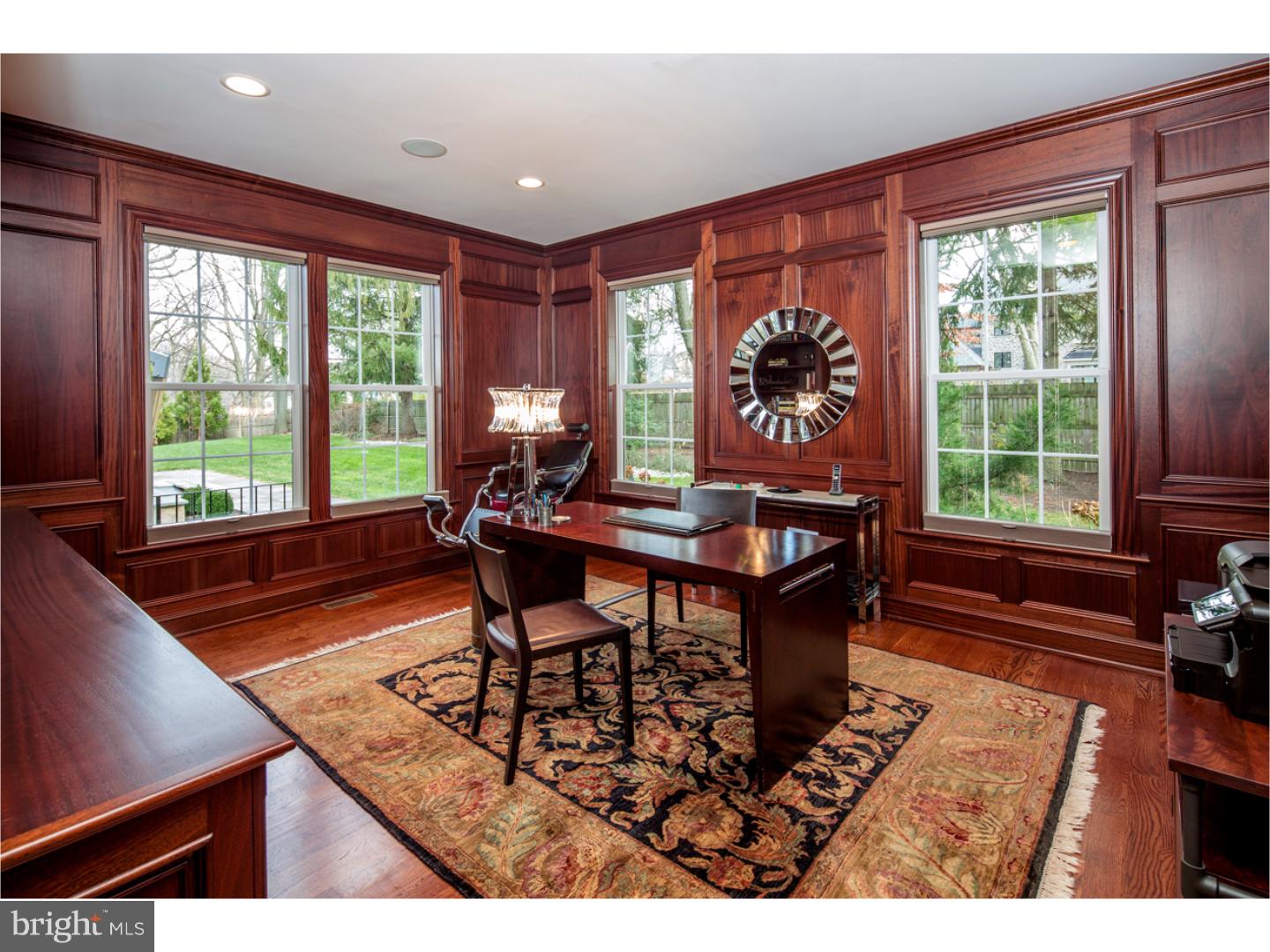 CHESTNUT HILL - Residential