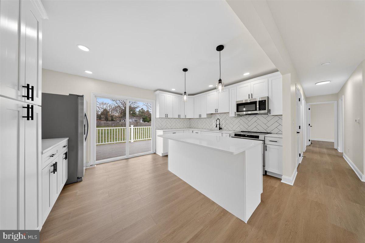 HOLLAND ACRES - Residential